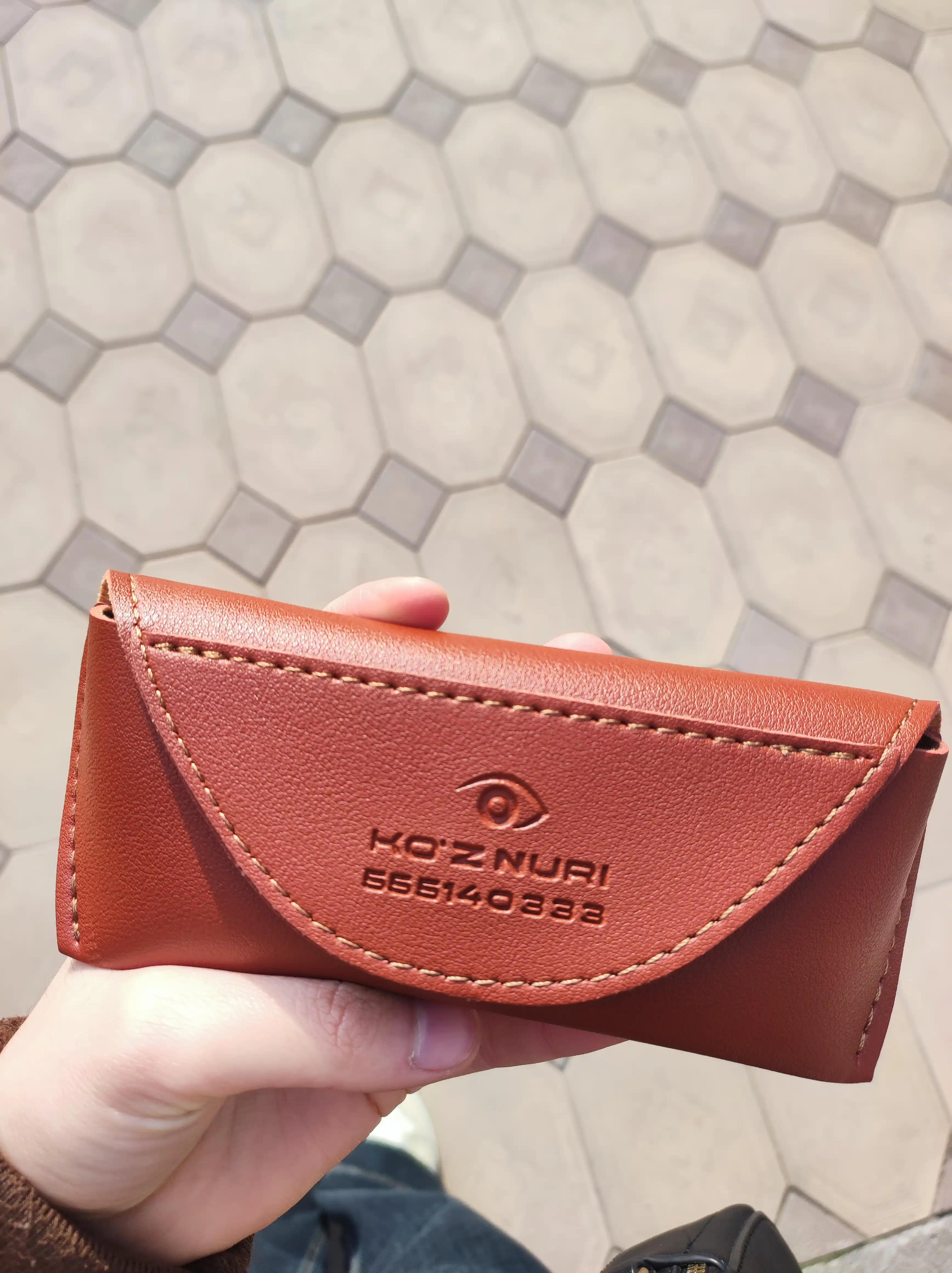 OptiSafe – bardoshli va ixcham ko‘zoynak saqlash futlyari