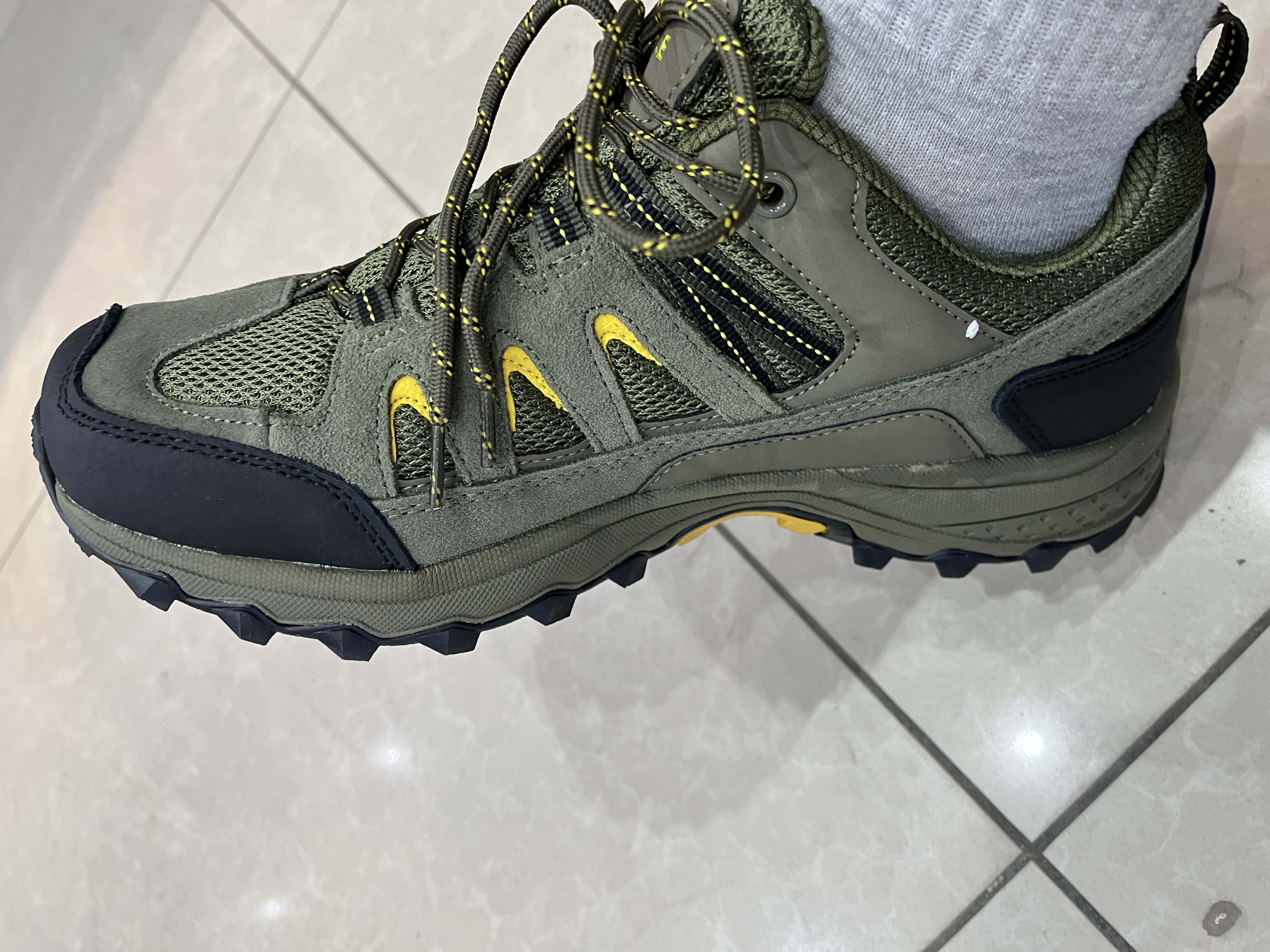 Erkaklar uchun trekking botinkalar M6-Merlle
