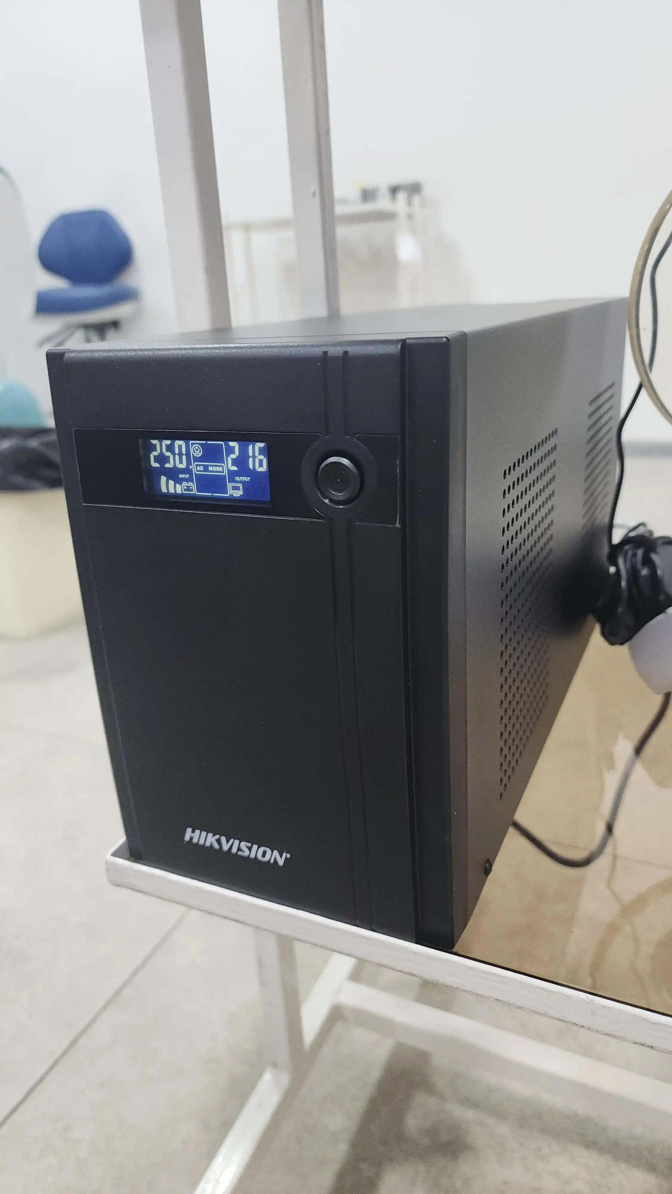 Источник бесперебойного питания HIKVISION DS-UPS3000