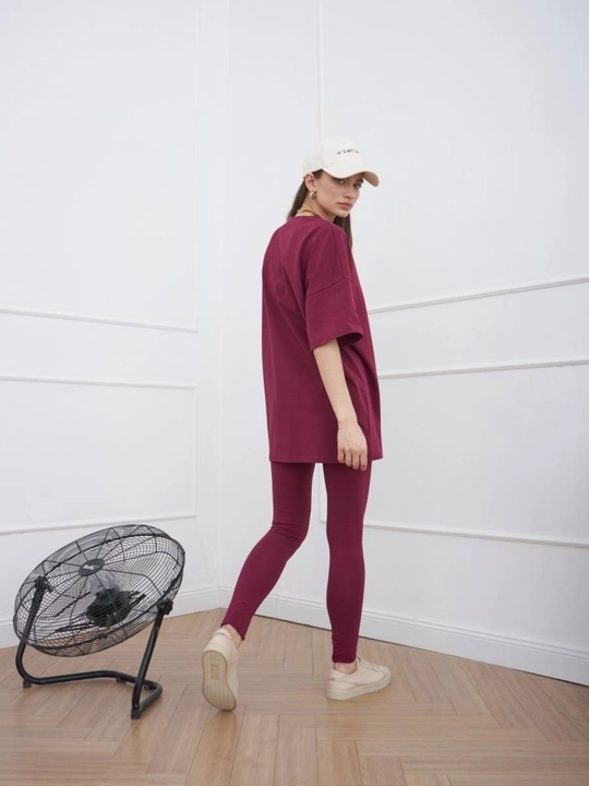 Ayollar uchun ikki qismli kostyum oversize futbolka va leggins