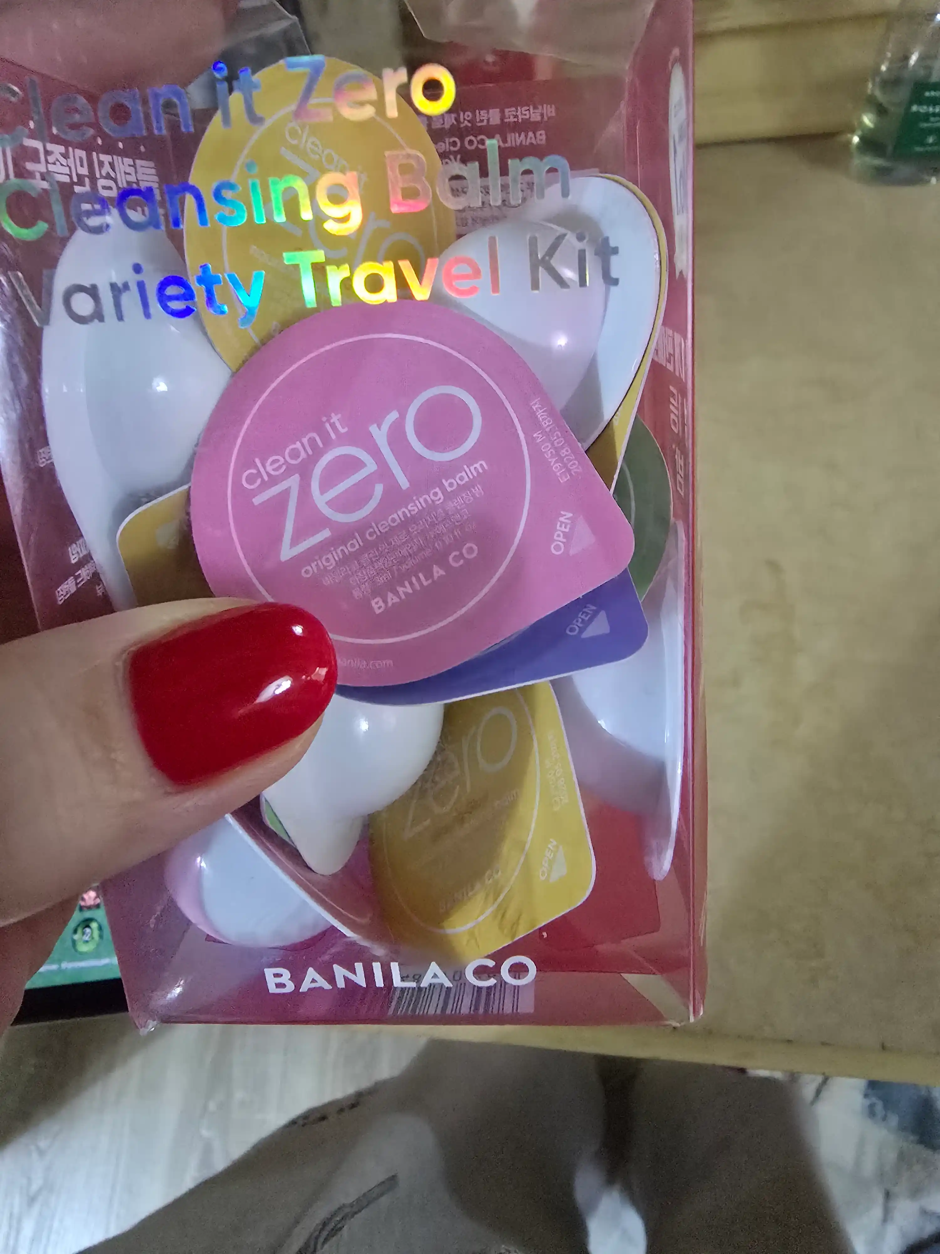 Banila Co Clean It Zero — набор мини-бальзамов для очищения лица, 4 вида, 16×3 мл 