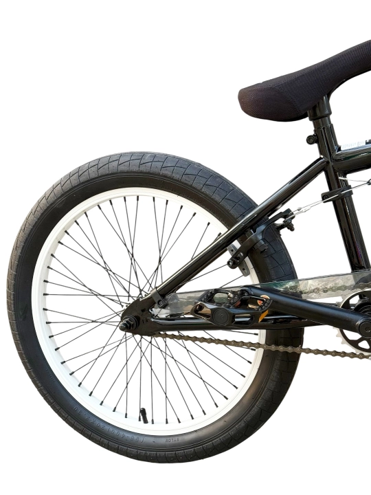 BMX велосипед — яркие трюки, максимум драйва