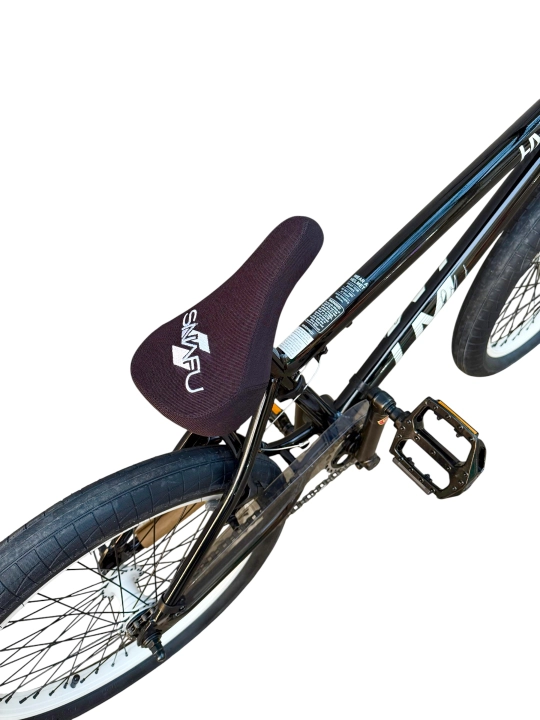 BMX велосипед — яркие трюки, максимум драйва
