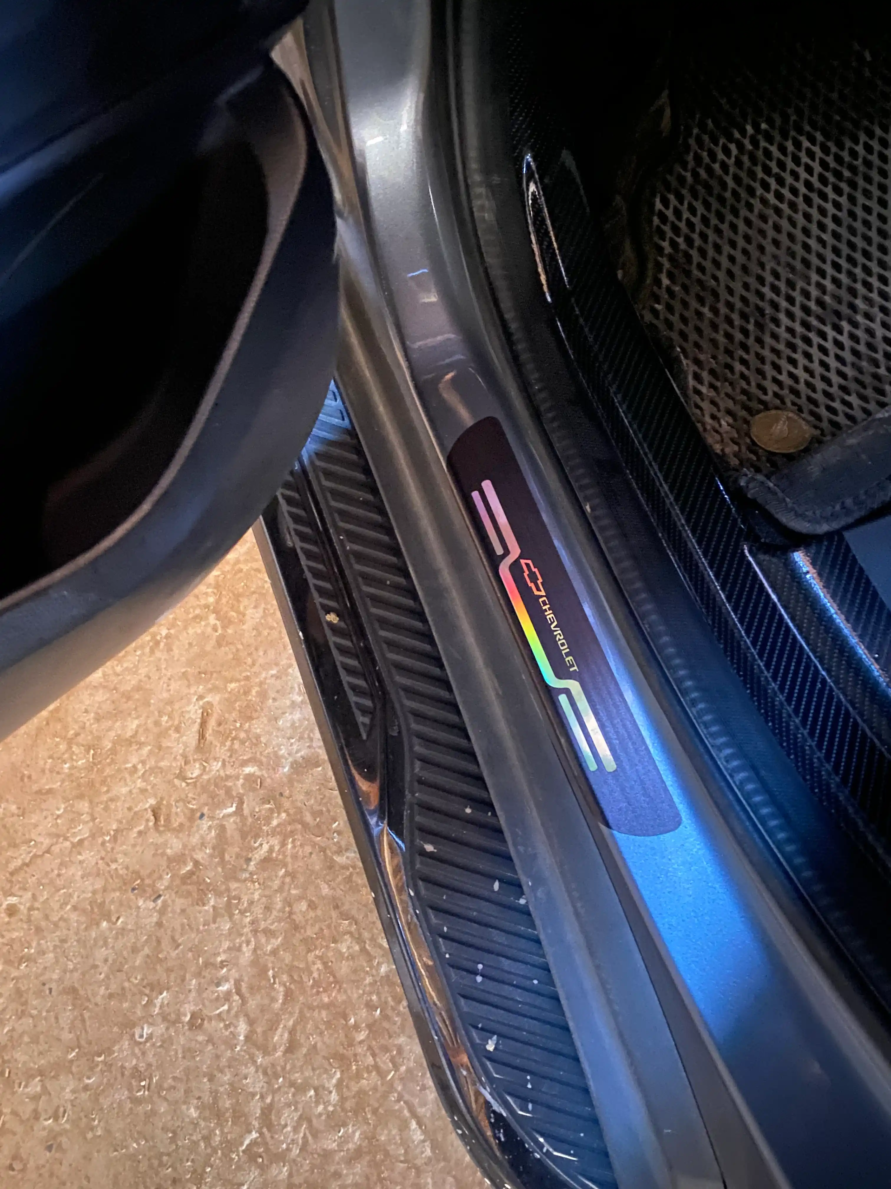 Накладки на пороги автомобиля, карбоновые, наклейки защитные Chevrolet