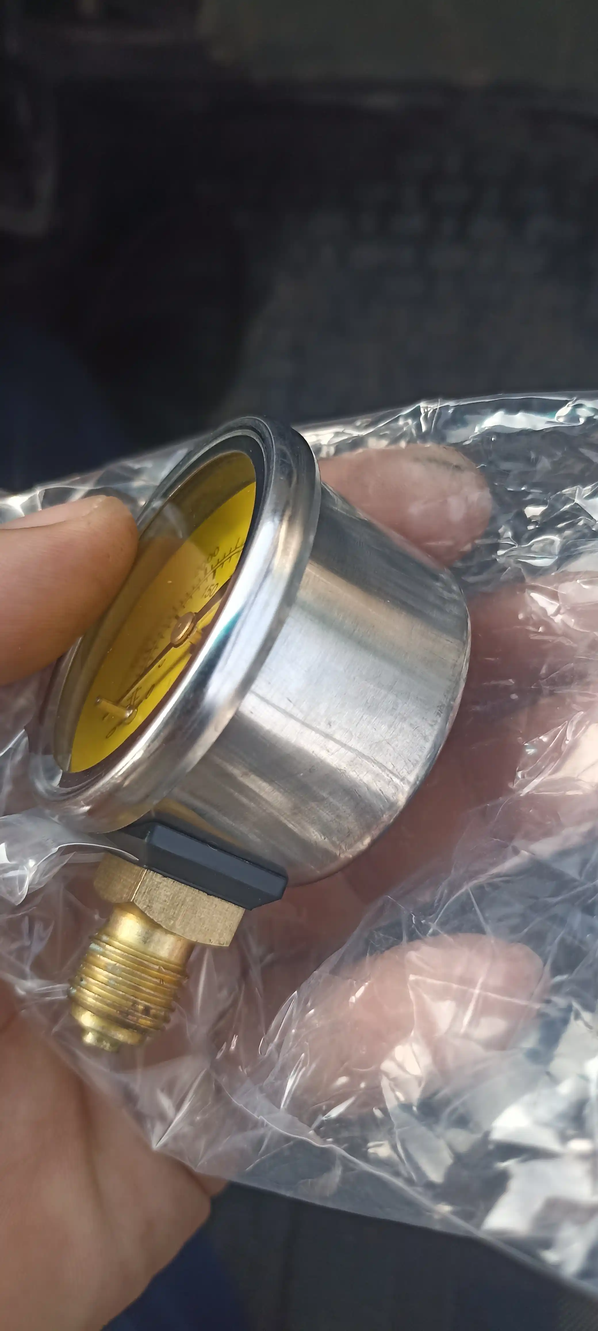 Avtomobil gaz bosim manometri, elektromurojaatli, 5800 PSI, GBO 1-4 avlod uchun
