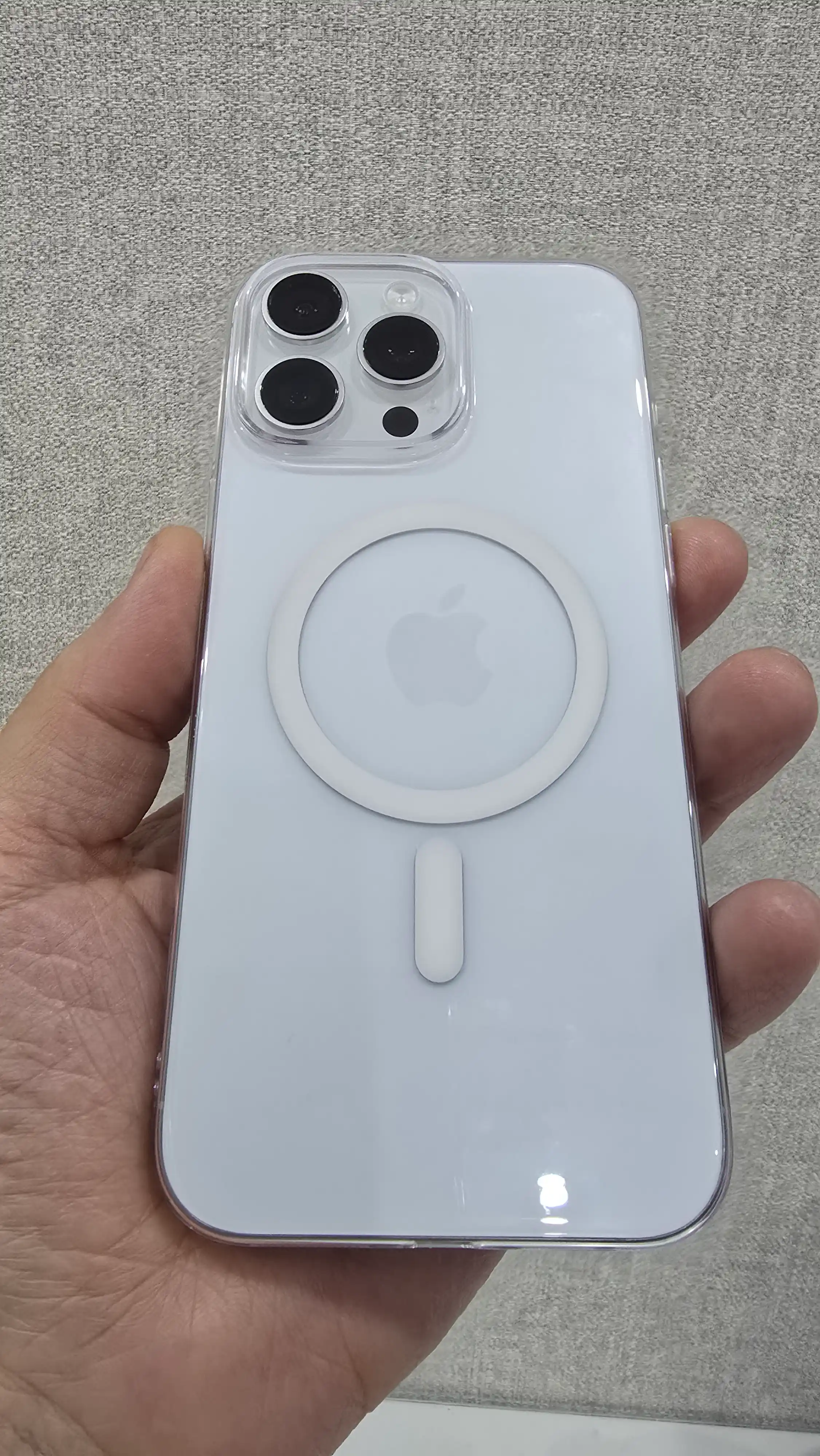 IPhone 11, 12, 13, 14, 15, 16, 17  Pro/Max uchun MagSafe bilan shaffof plastik g'ilof