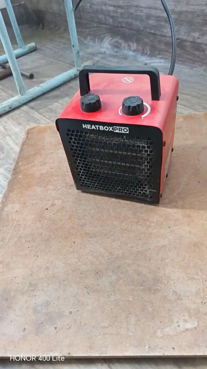 Тепловая пушка HEATBOX PRO 2000 Вт — керамический обогреватель до 25 м², 2 режима