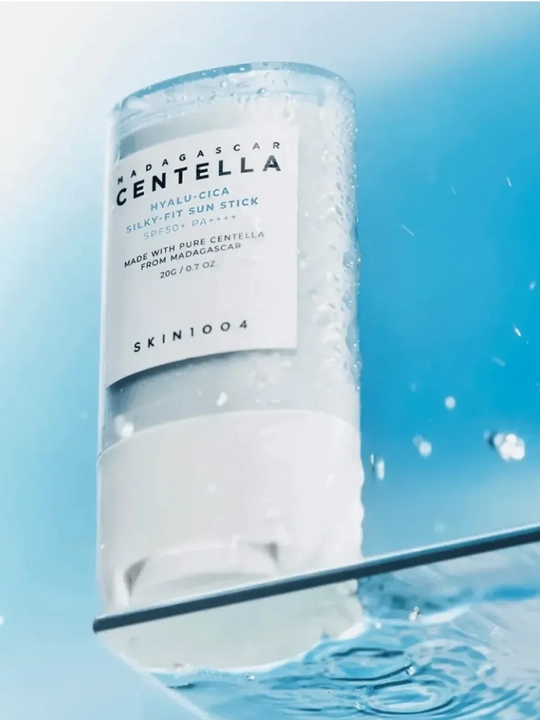 SKIN1004 Madagascar Centella Hyalu-Cica Silky-Fit Sun Stick SPF50+ PA++++ — солнцезащитный