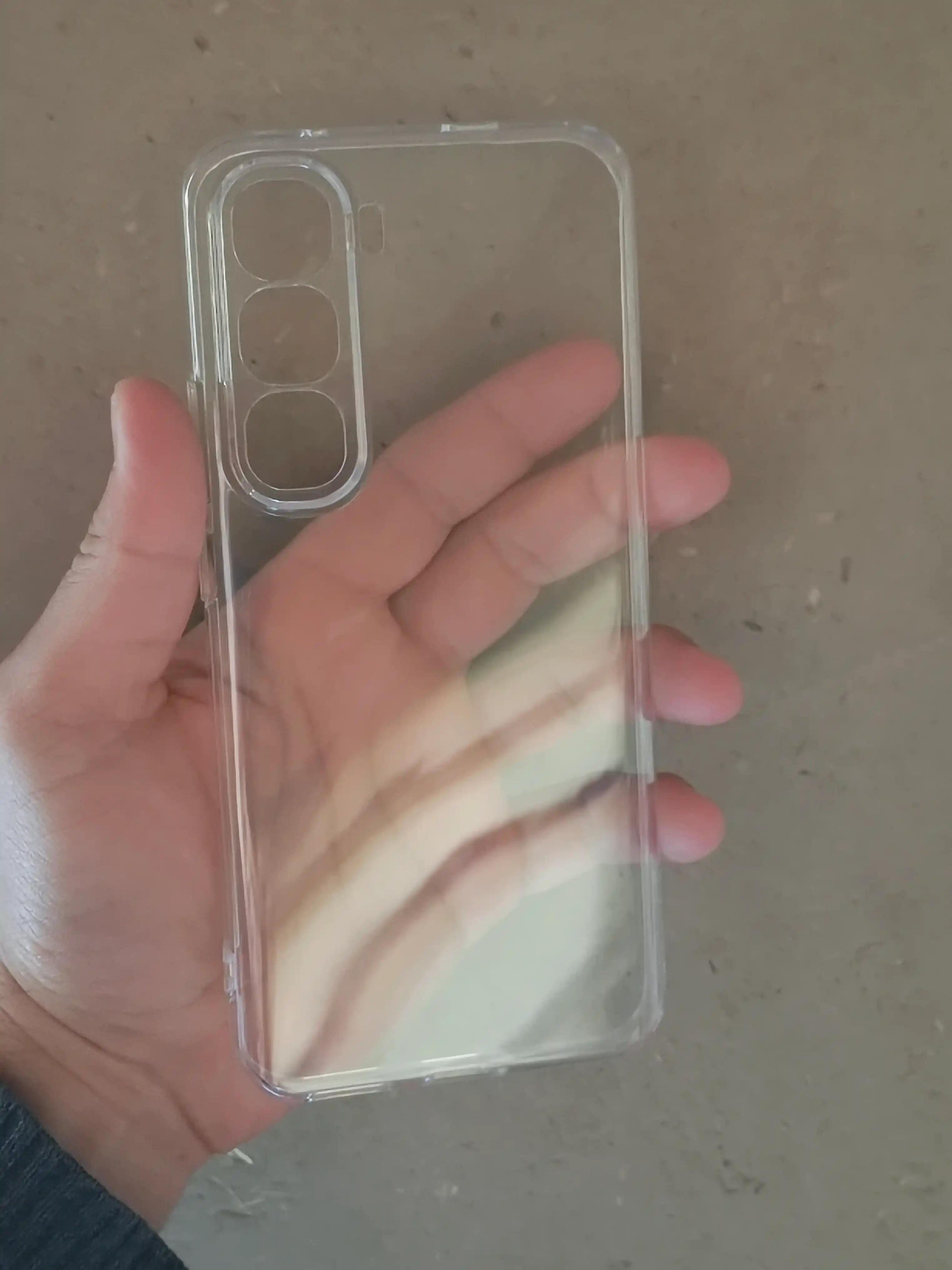 Infinix HOT 60 Pro Plus smartfoni uchun g'iloflar