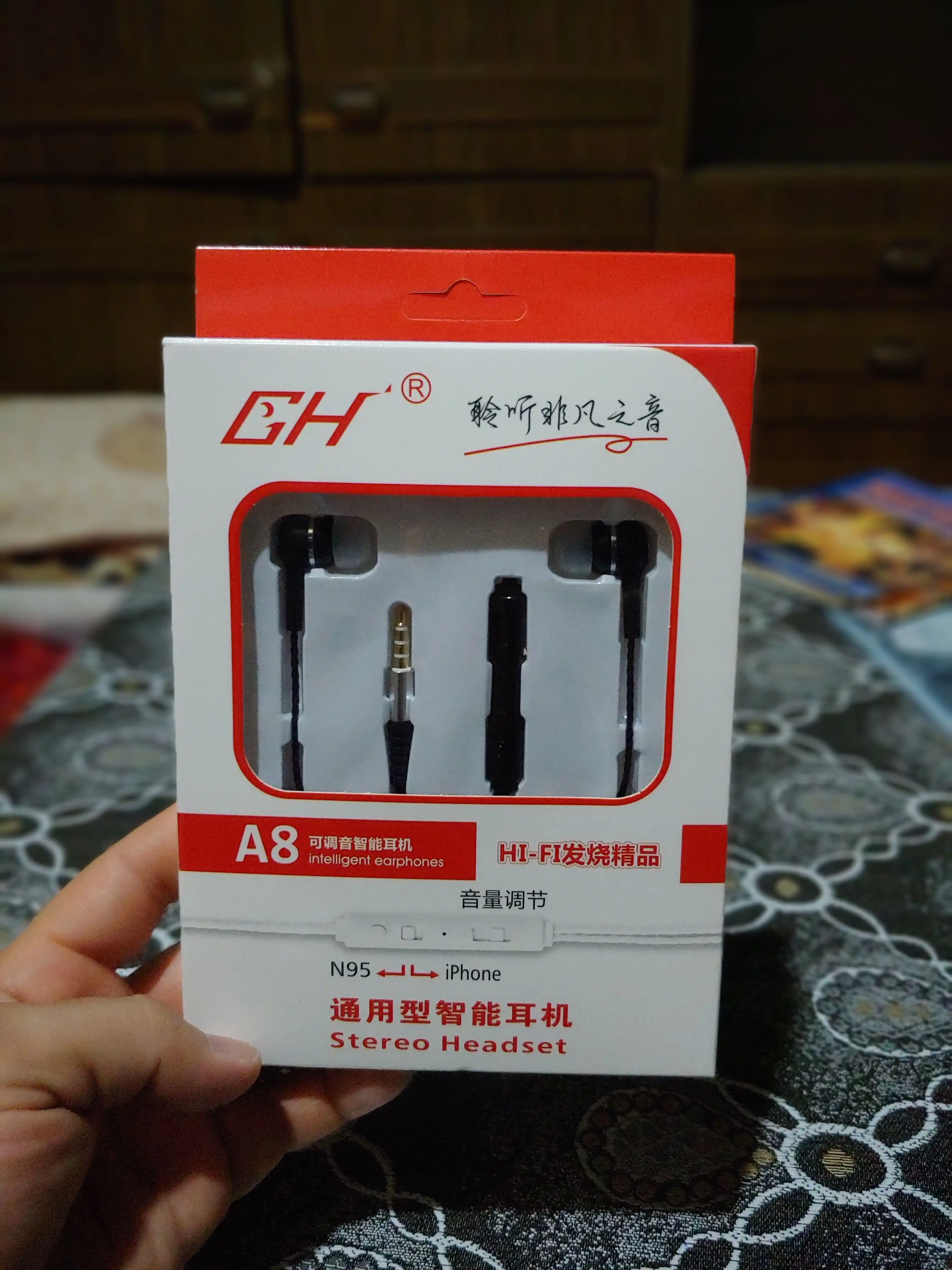 GH-8 simli quloqchin, vakuum va klassik dizayn, 3.5 mm, mikrofonli