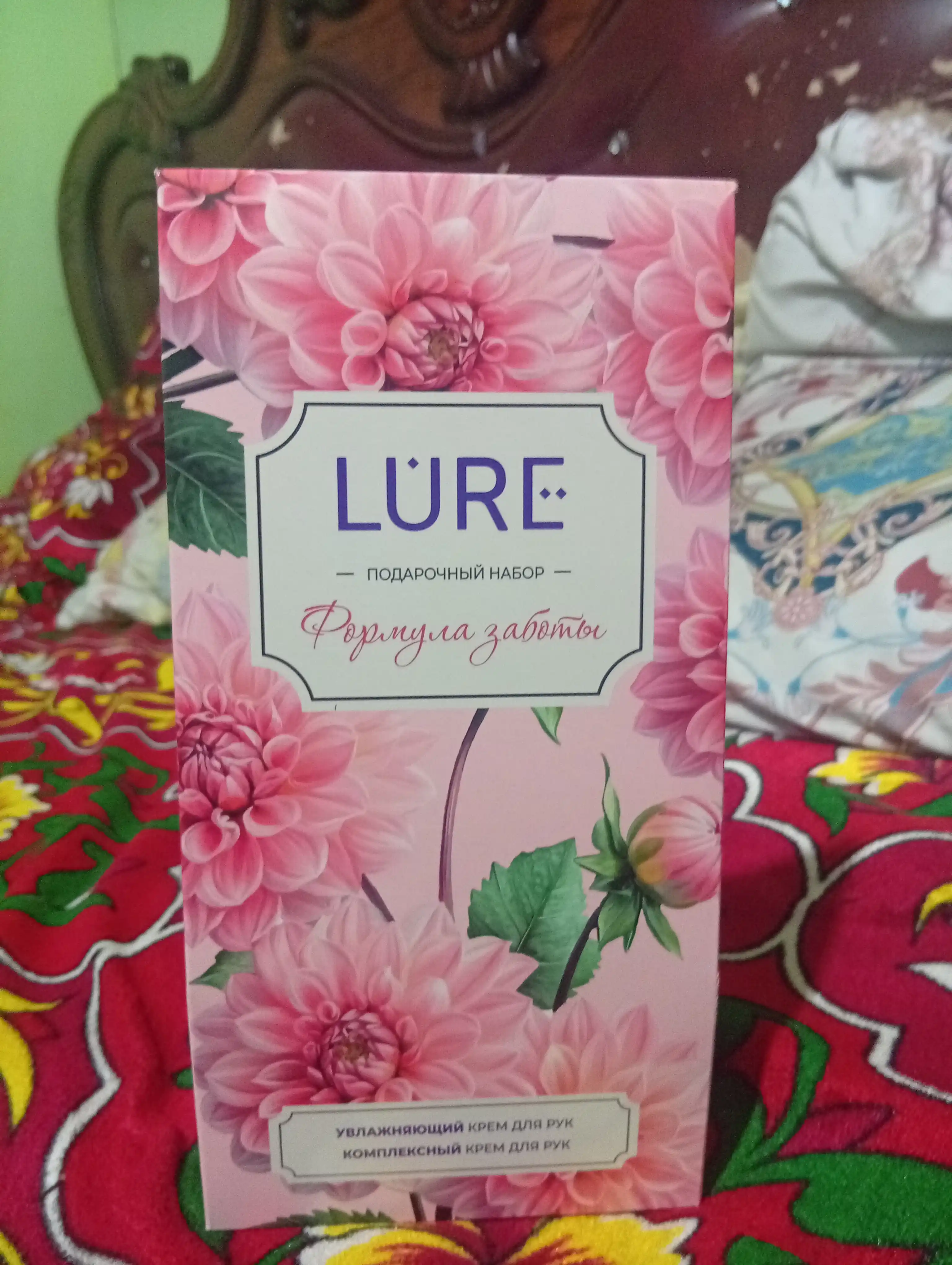 LURE to‘plami — 75 ml qo‘l kremi namlovchi + 75 ml qo‘l kremi kompleks parvarish