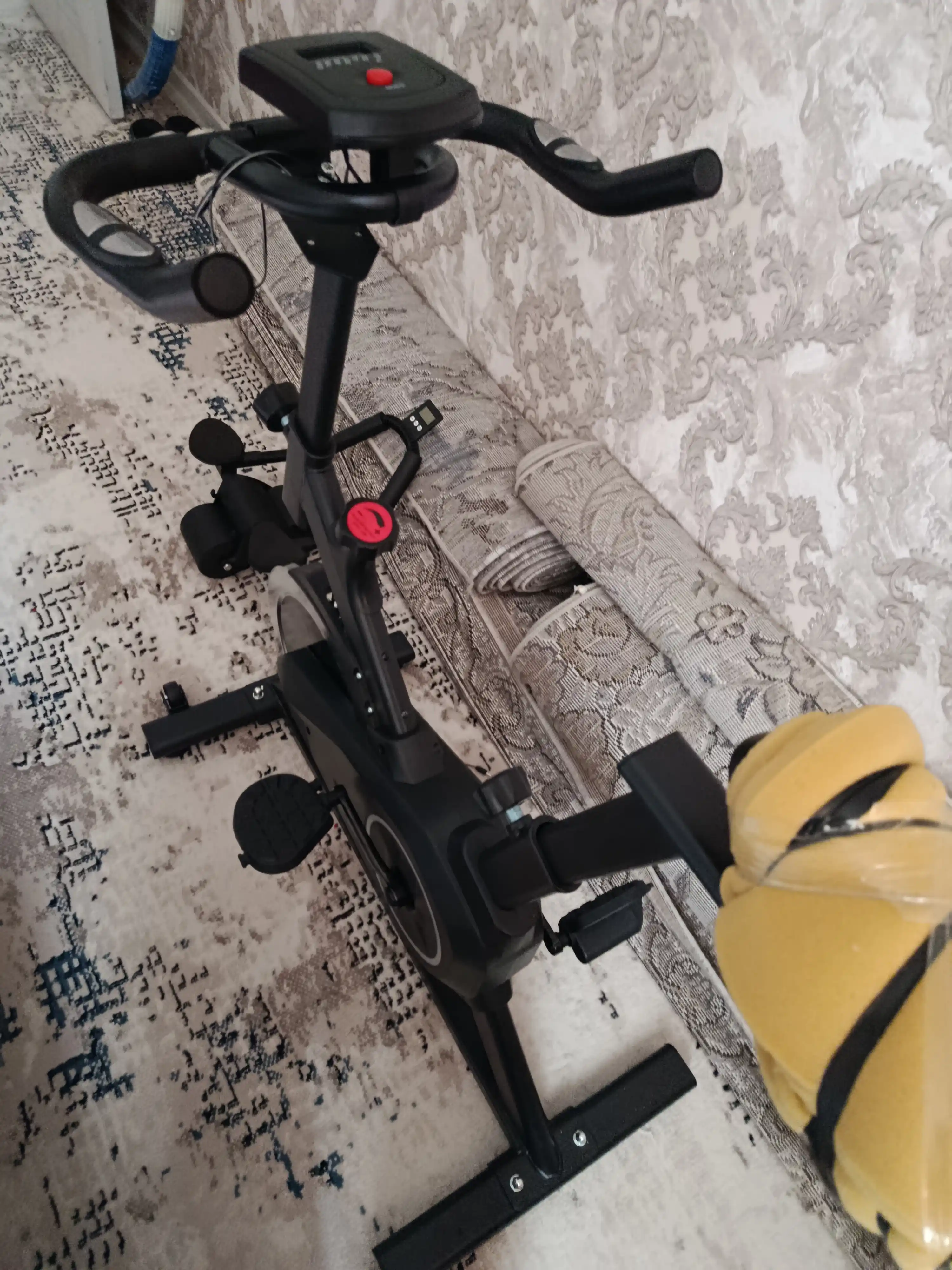 Uy va zal uchun velotrenajyor, mini, ixcham ES-01, 120 kg