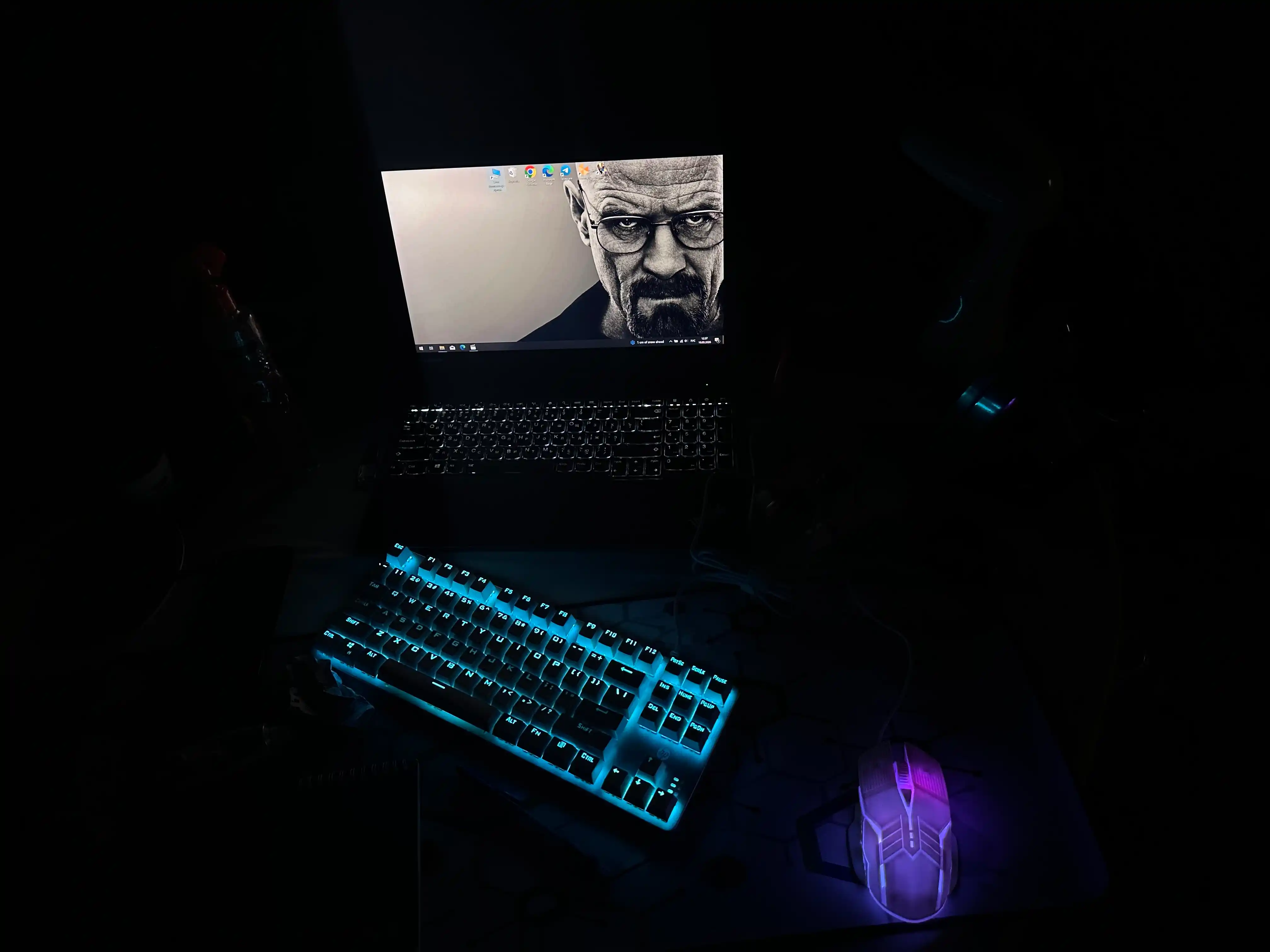 HP GK100F, HP GK200 White mexanik, RGB yoritgichli, o‘yin klaviaturasi