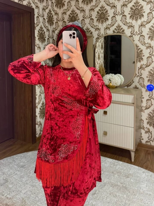 Ayollar uchun ikki qismli uy kiyimlari, standart o'lcham 44-50, kuz uchun