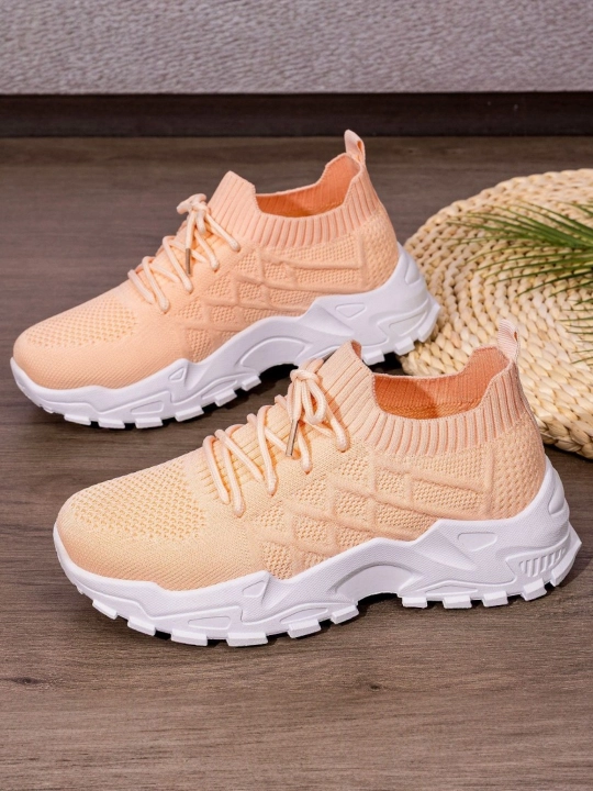 Ayollar yengil, havo o'tkazuvchi va qalin poshnali Zwalk AirWeave Flix slipon-kedalari