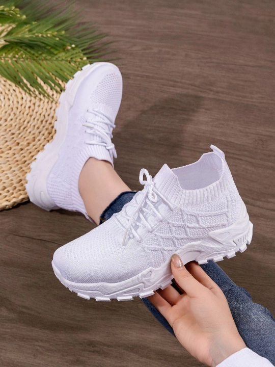 Ayollar yengil, havo o'tkazuvchi va qalin poshnali Zwalk AirWeave Flix slipon-kedalari