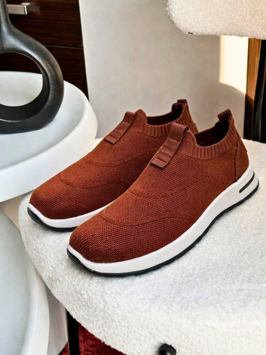 Erkaklar sliponlari, erkaklar krossovkalari, erkaklar poyabzali, 39-44