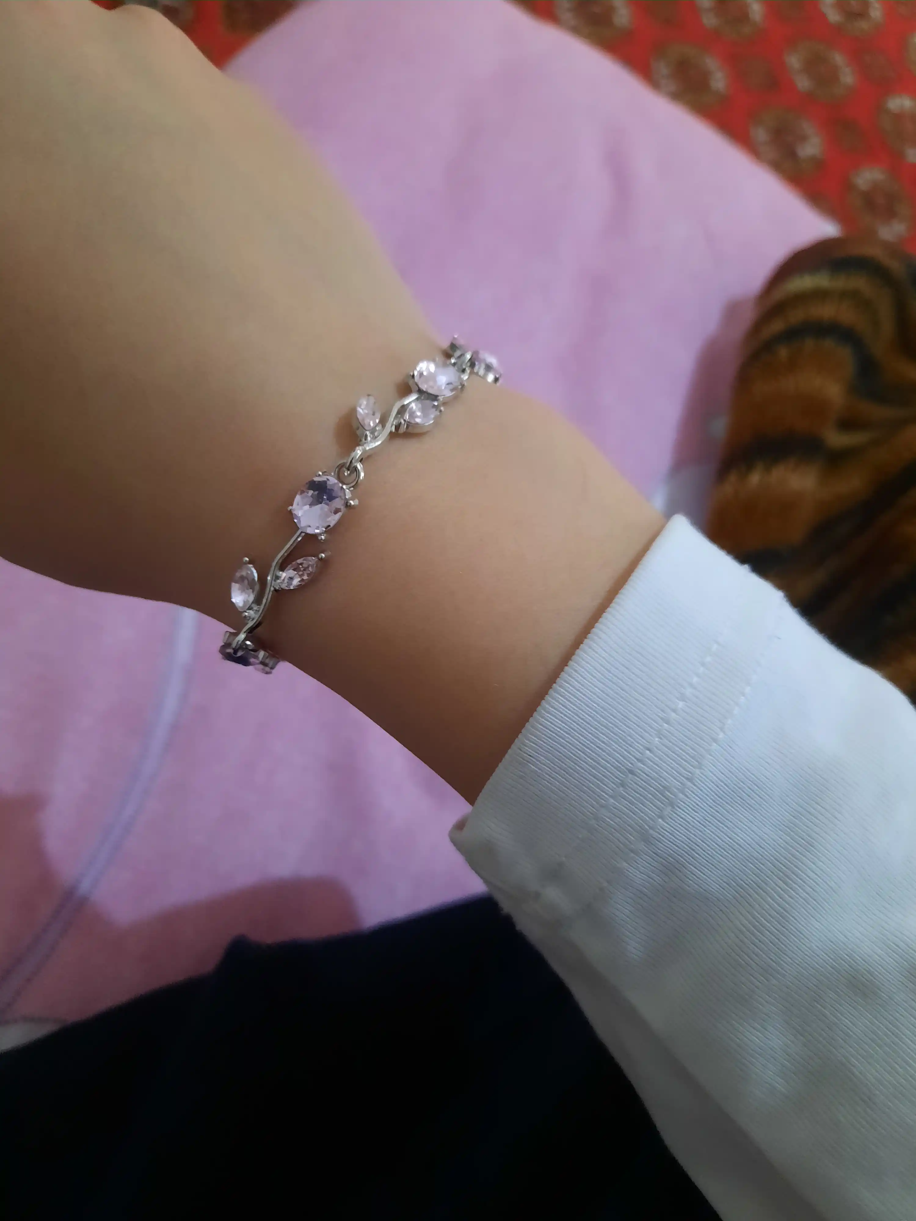 Ayollar tulip brasleti  bracelet - nafis dizayin - lola shaklidagi bilaguzuk