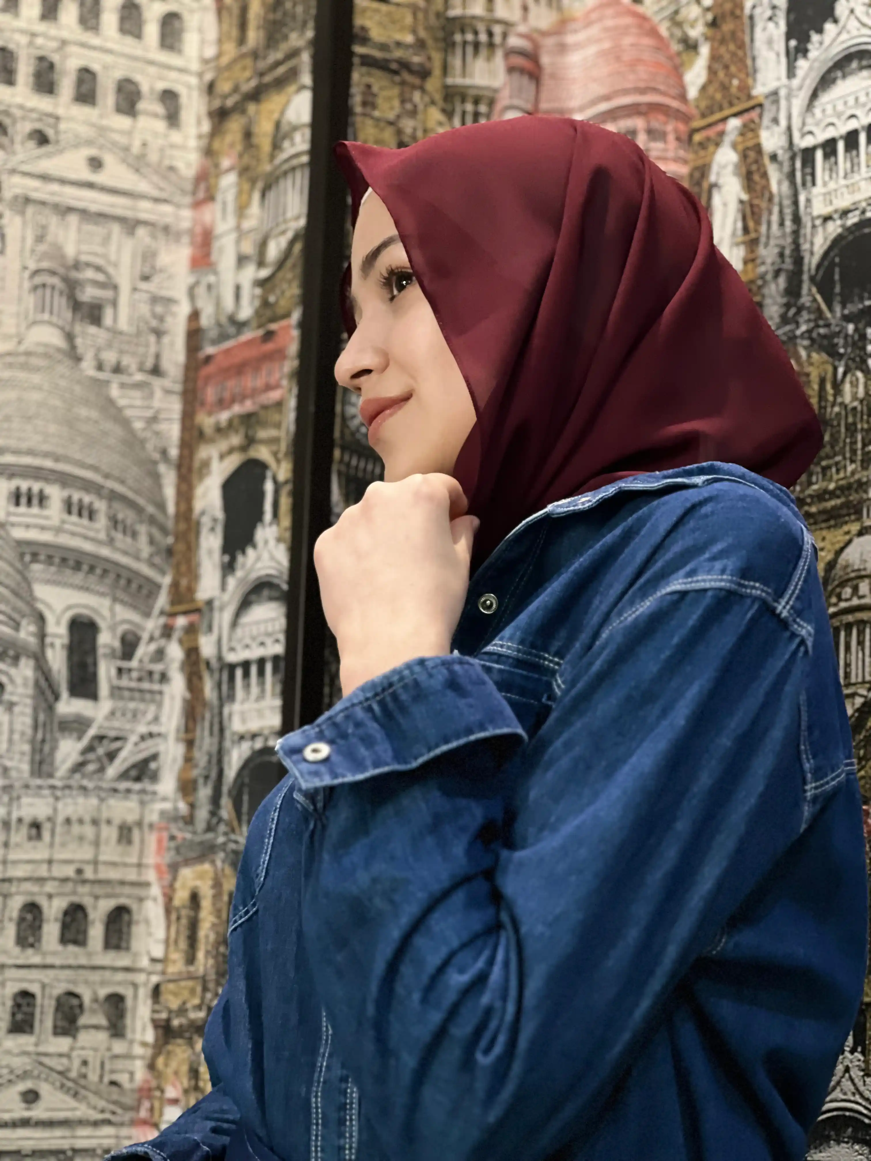 Ayollar sharfi, romoli shifondan, haj va umra safarlari uchun ham mos