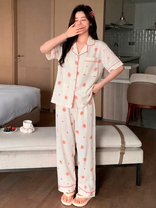 Ayollar pijamasi