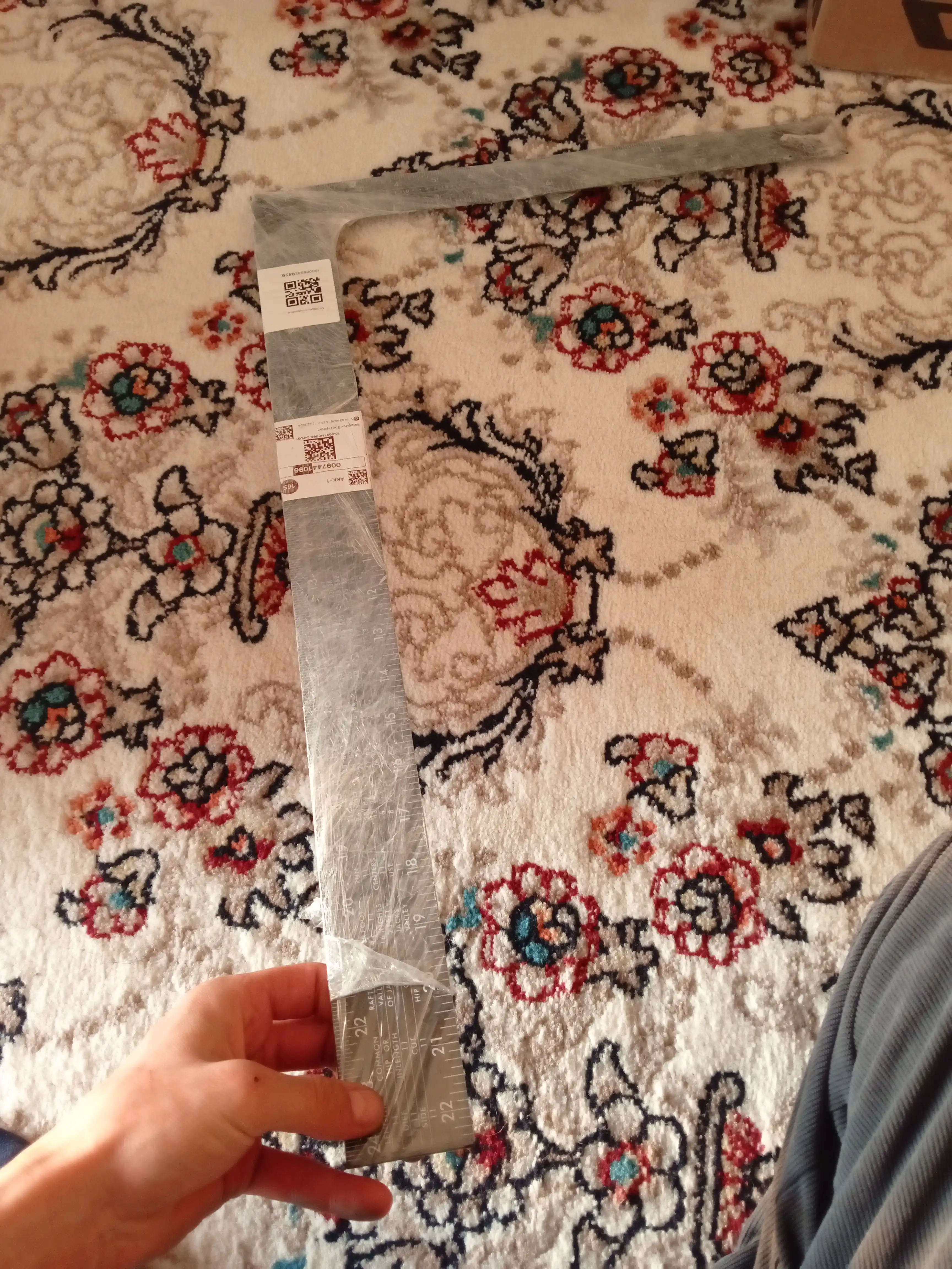 Burchaklik, chizg‘ich, o‘lchash asbobi