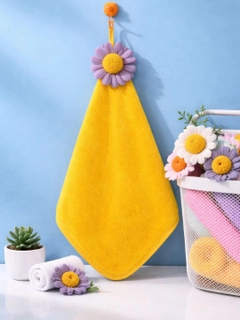 Кораллово-розовый