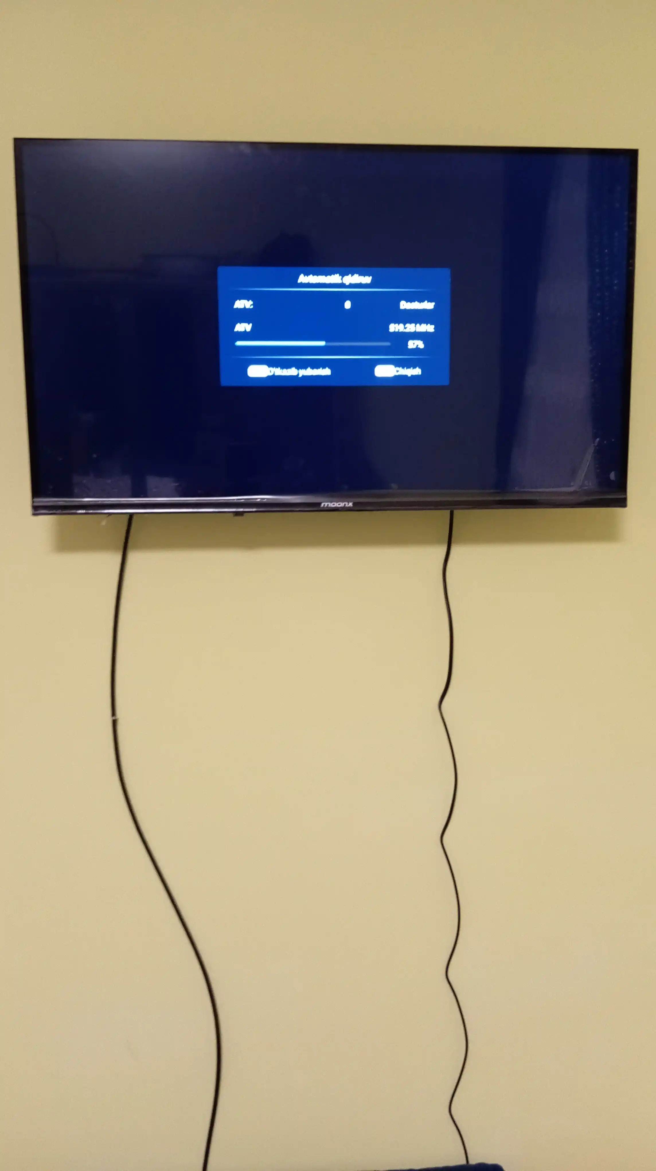 Телевизор MoonX 32", 43", 55" 4K UHD/Full HD, Smart TV, голосовое управление + 2 пульта