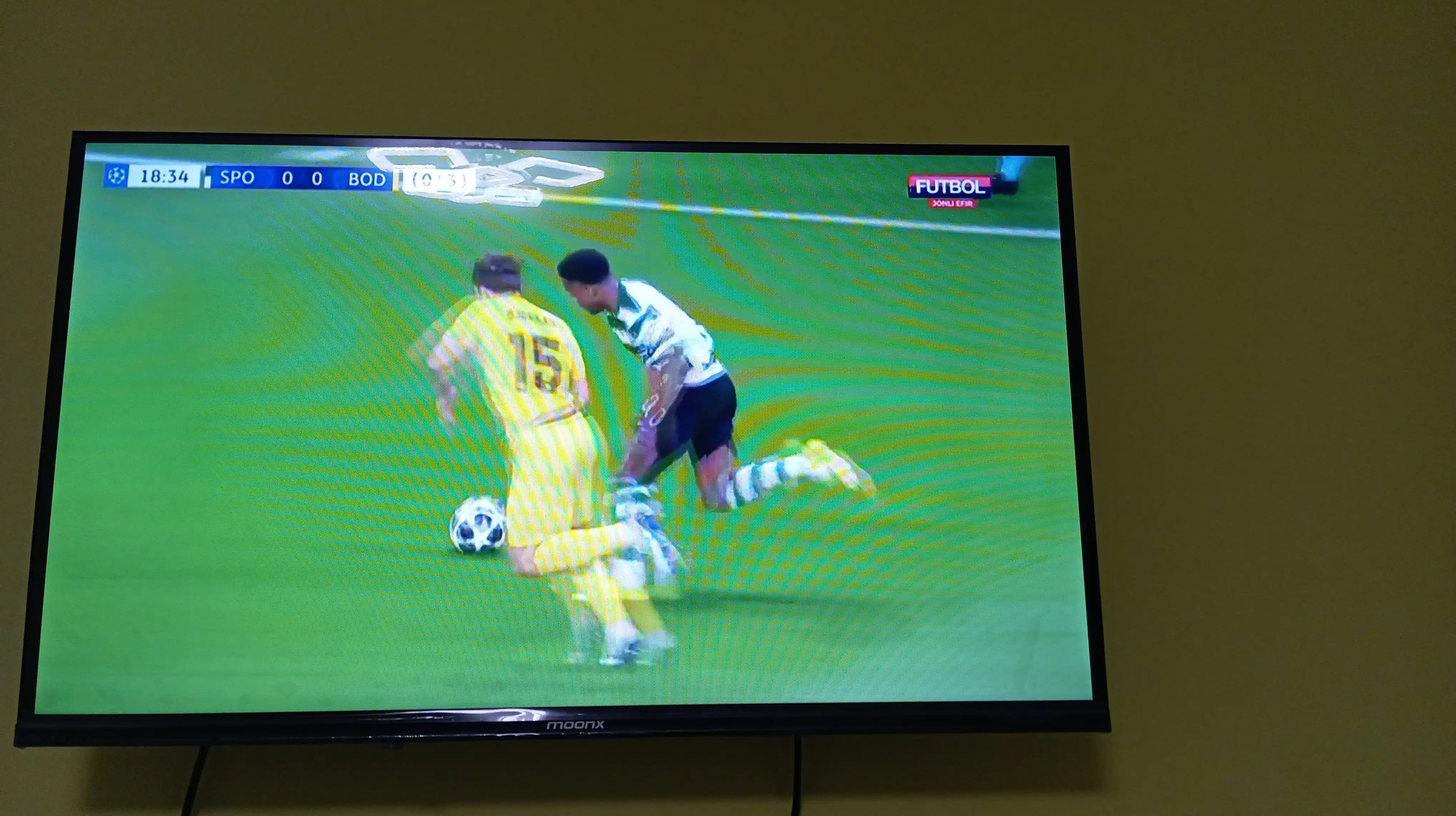 Телевизор MoonX 32", 43", 55" 4K UHD/Full HD, Smart TV, голосовое управление + 2 пульта