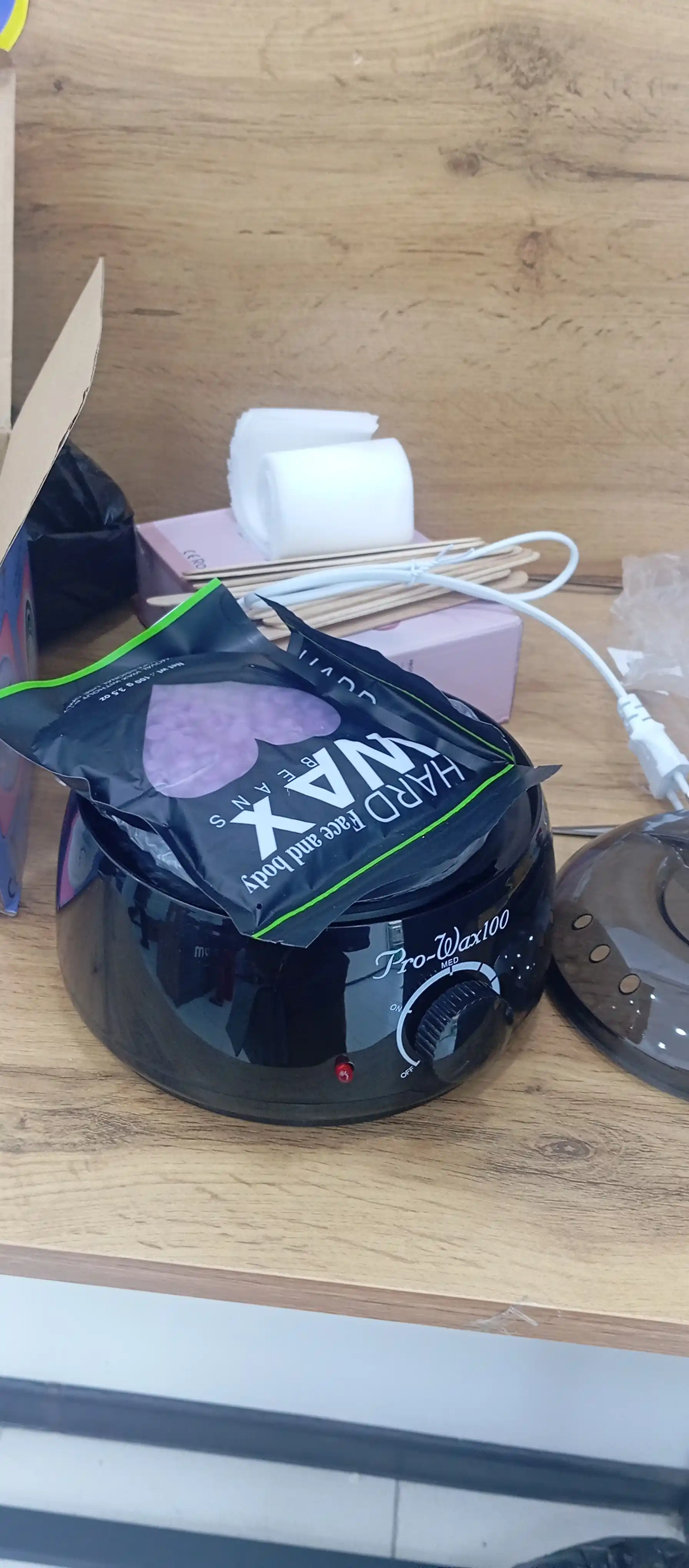 Depilatsiya to'plami: mum, depilyatsiya qozoncha, depilatsiya mumi 100 g, cho'p, 10 dona