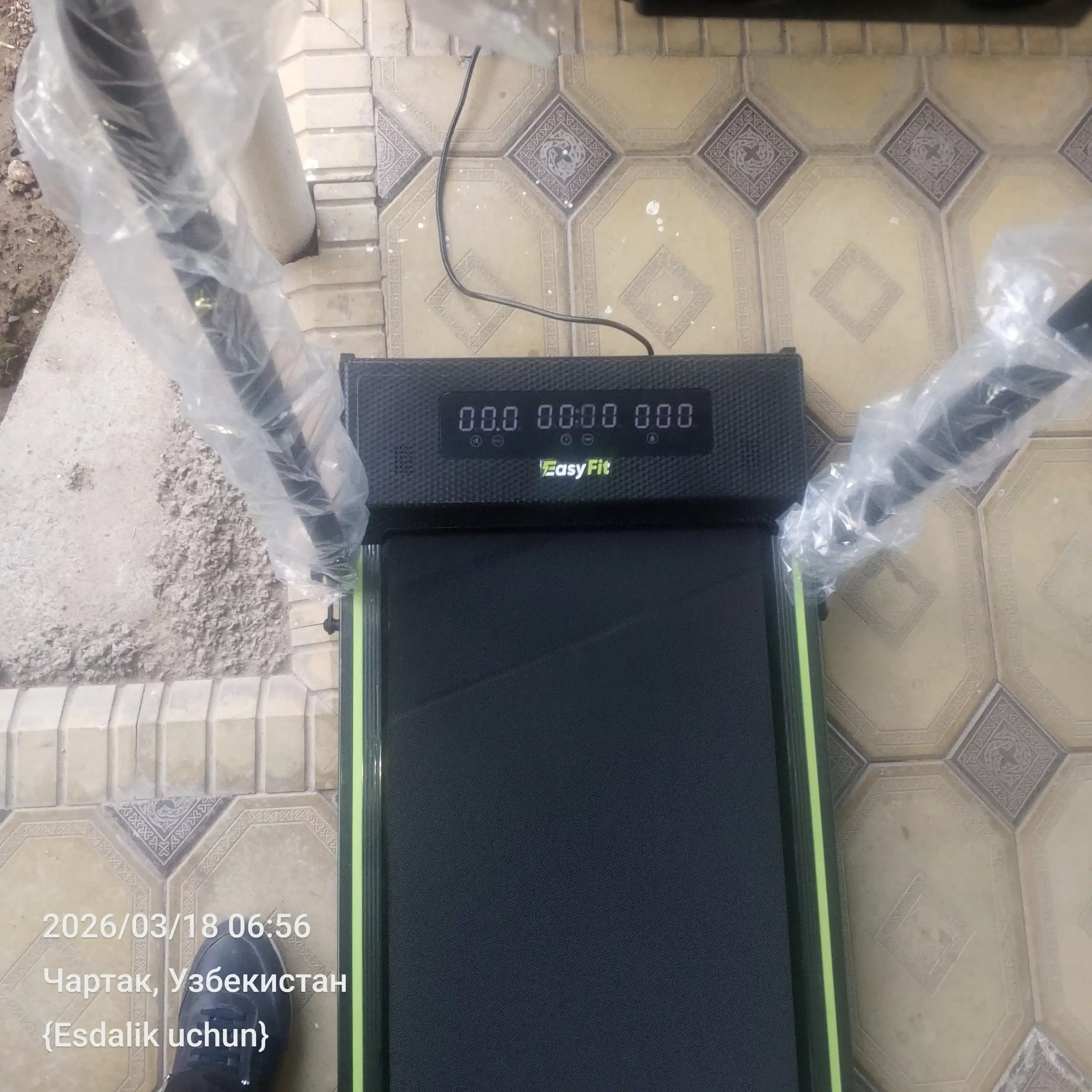 Yugurish yo‘lagi HOMEX H7, 120 kg gacha, elektr, yig‘iladigan