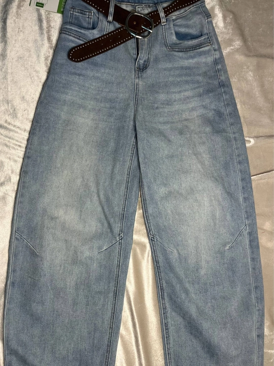 Ayollar uchun tizzasi yirtilgan erkin "Baggy" jinsi shimlari