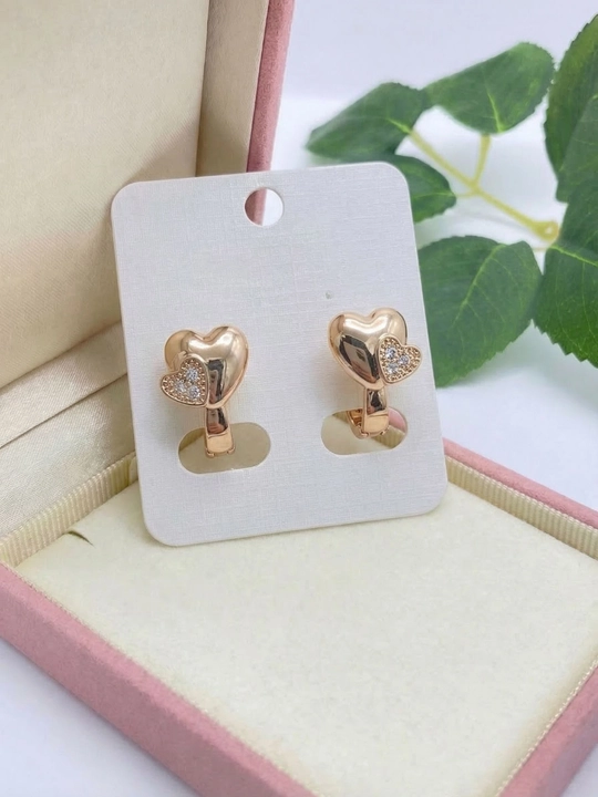Ayollar uchun "Yurak" shaklidagi sirg'alar to'plami, tilla rangli, sirkon toshli - 