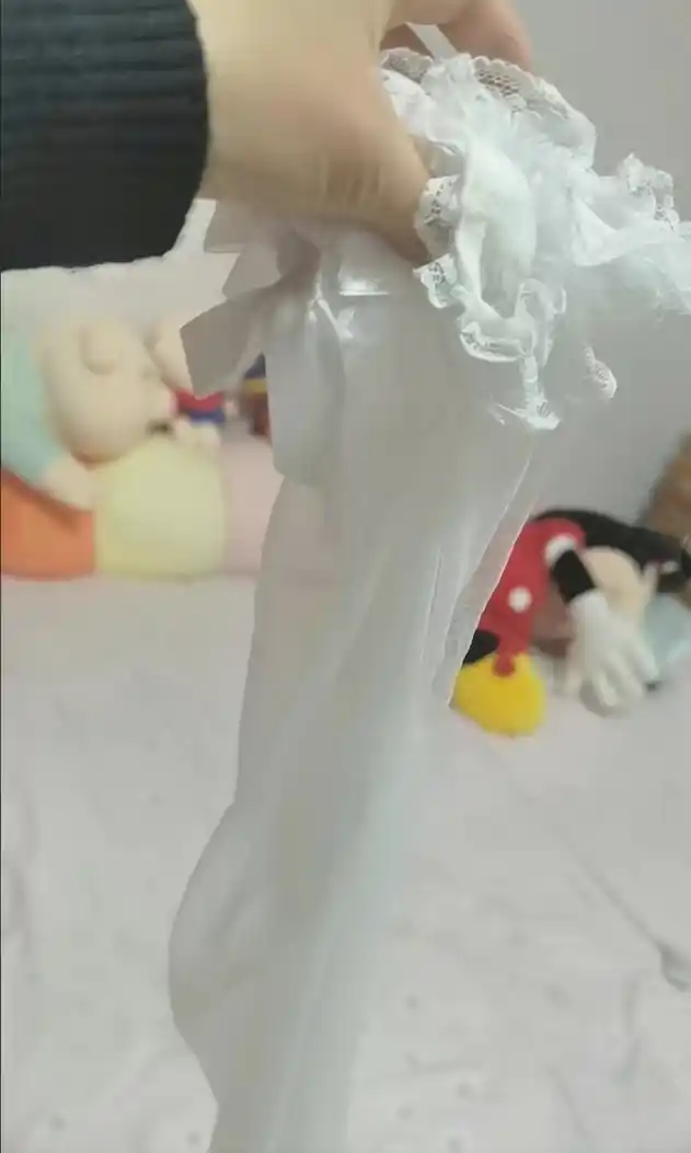 To‘rli chulkilar bantik va bog‘ich bilan, anime kospley uslubida