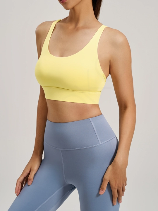 Ayollar sport topi Kioko, chashkali top, ayollar sport kiyimi