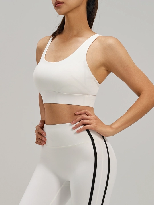 Ayollar sport topi Kioko, chashkali top, ayollar sport kiyimi