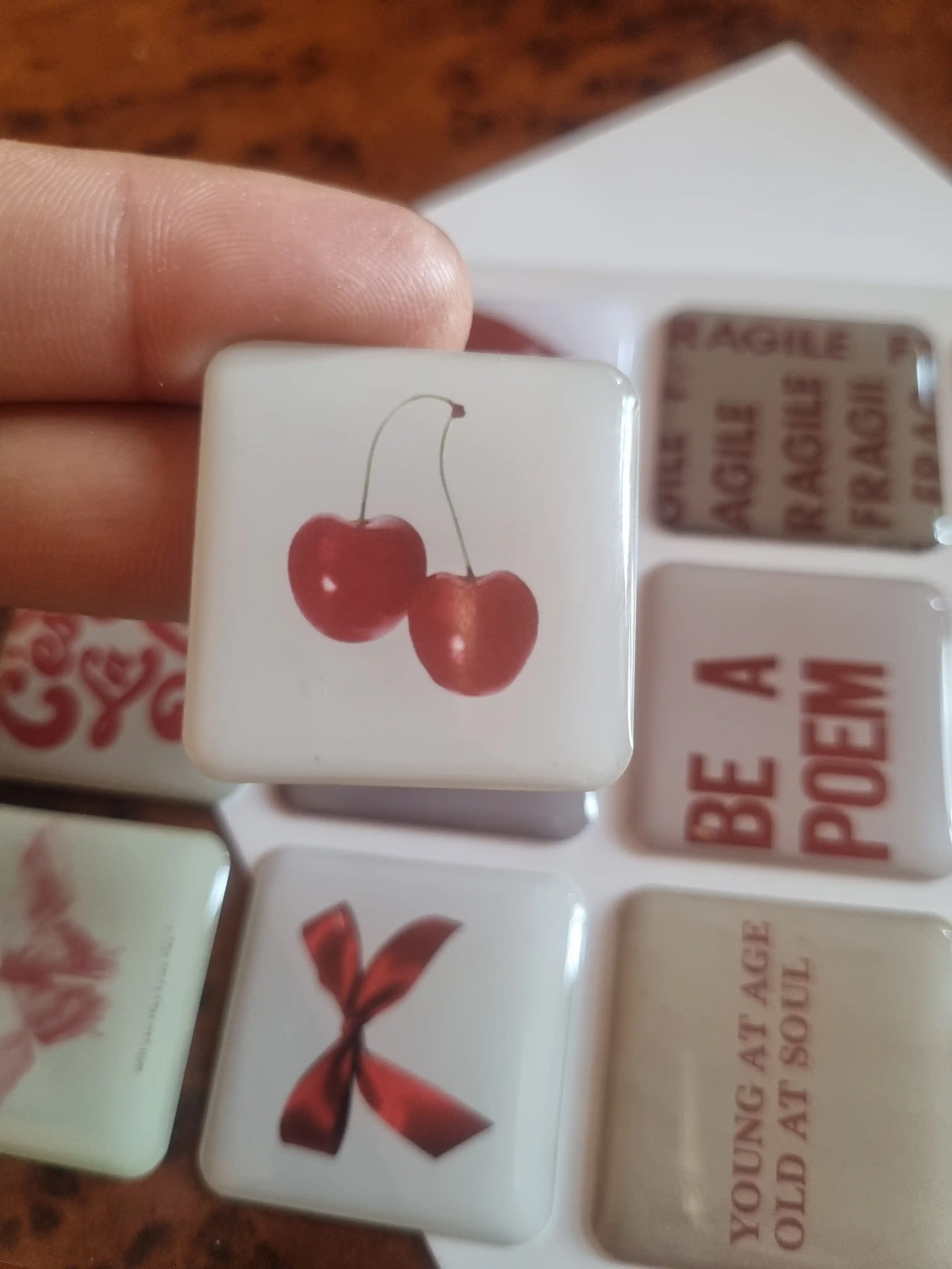 Stikerlar, dekorativ bezaklar