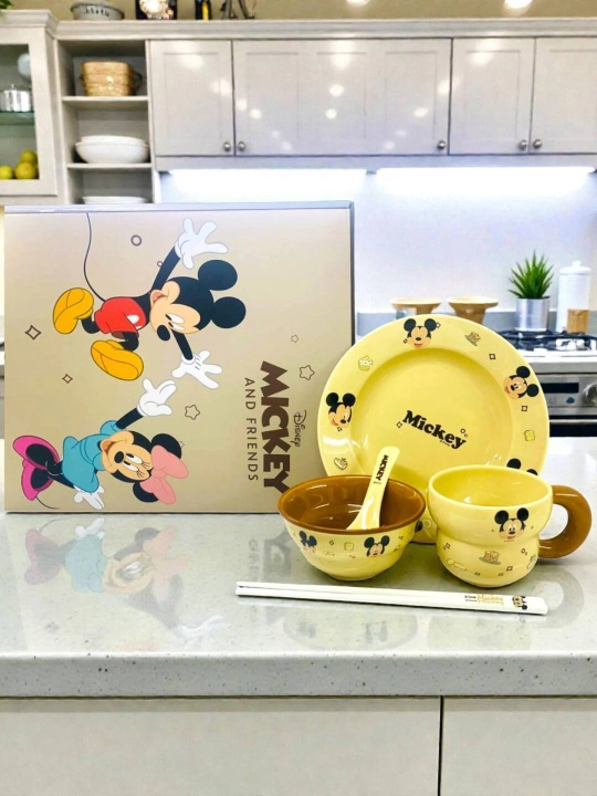 Bolalar idishlar to'plami Disney - 