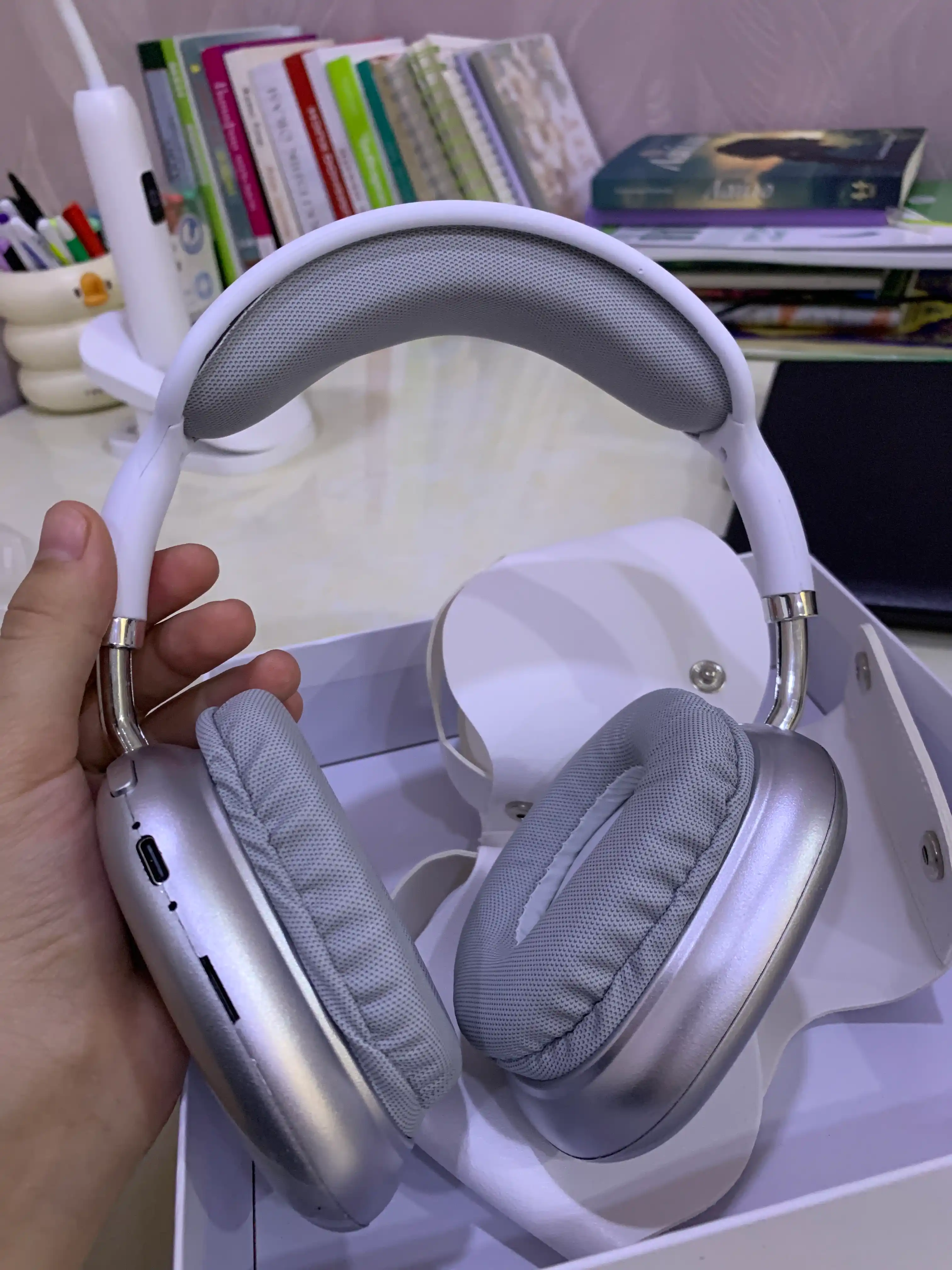 Simsiz quloqchinlar , Bluetooth 5.0, mikrofonli quloqchin. naushnik. Quloqchin