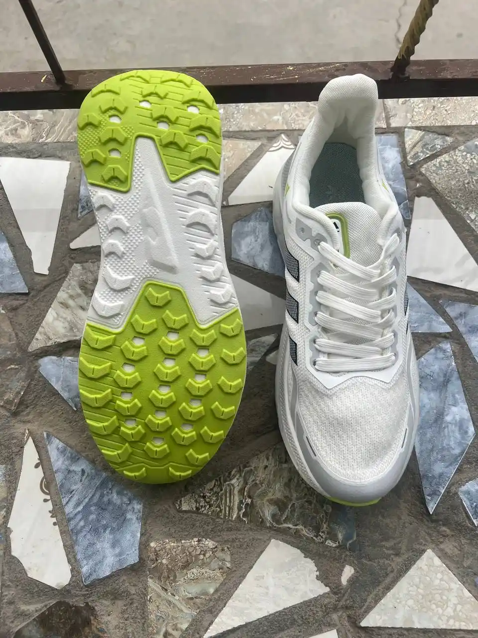 Кроссовки Adidas, весенне-летние, спортивные и повседневные мужские кроссовки
