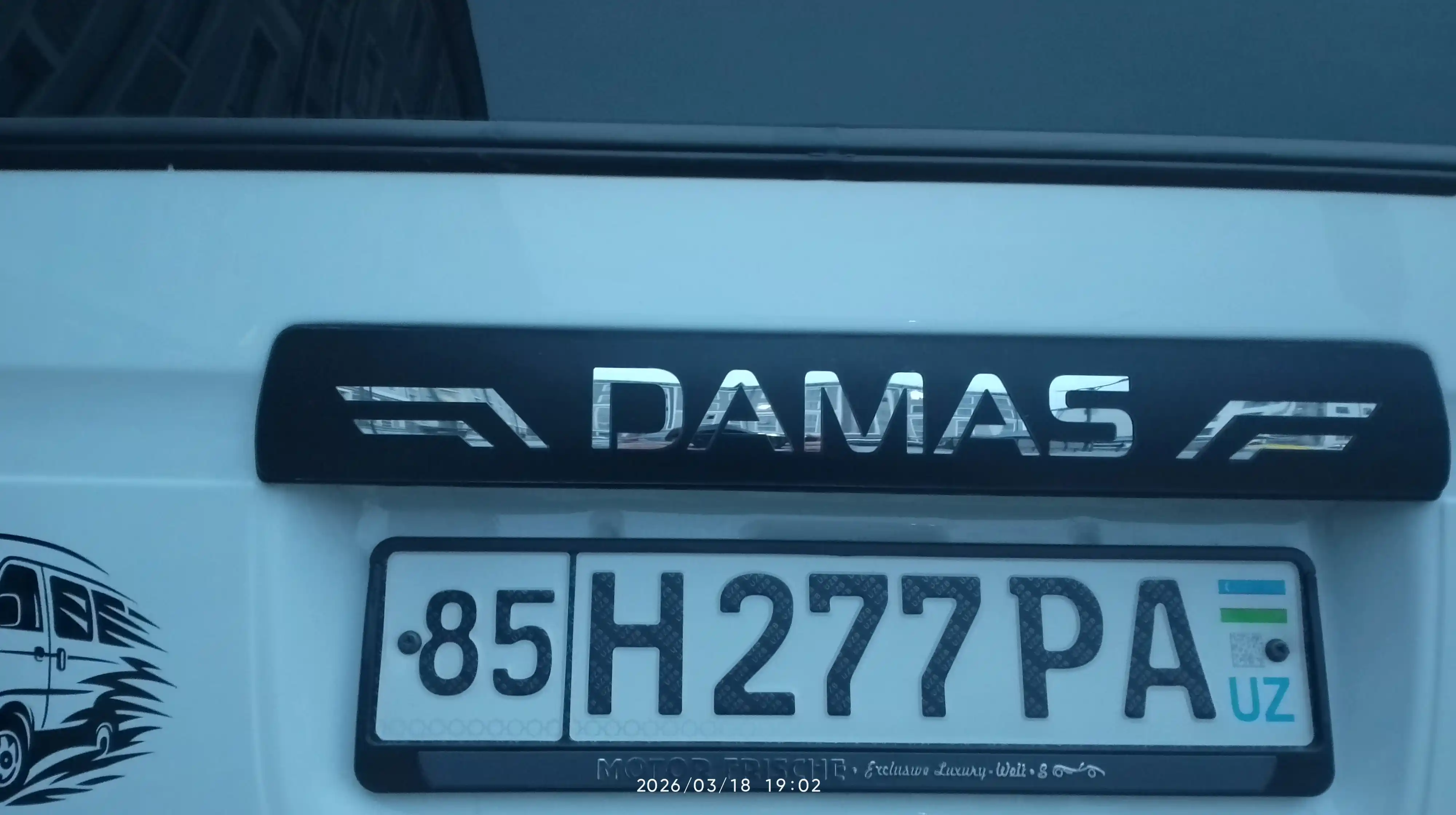 Avtomobil Damas uchun orqa nomer tepa stikeri, 1 dona