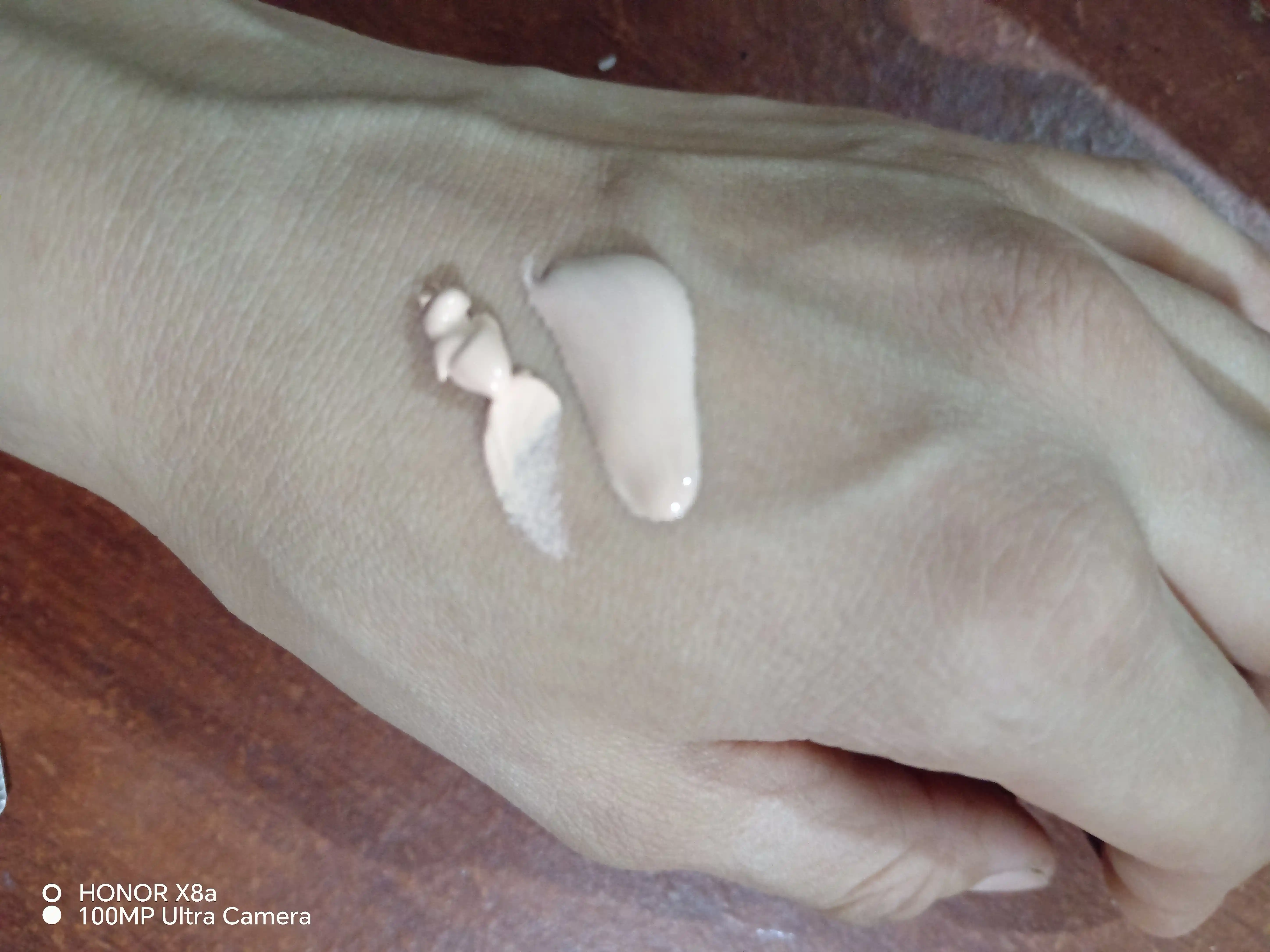 Ko'p funksiyali oqartiruvchi tonal krem SPF 50+, 50 ml