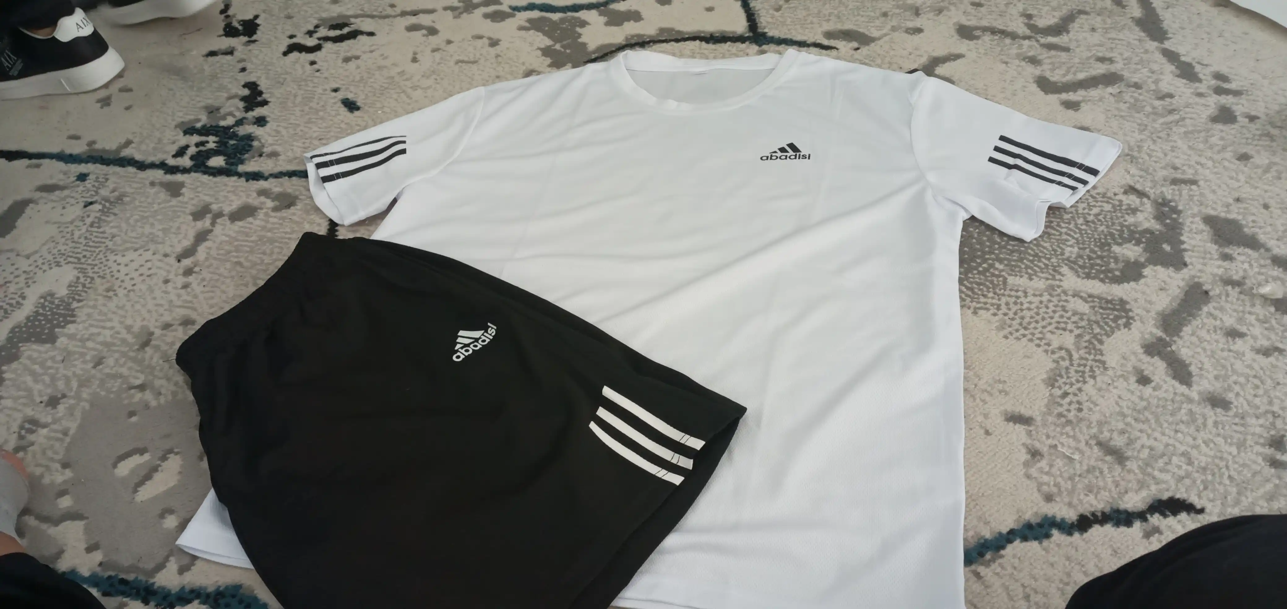 Kalta yengli futbolka + shortilar