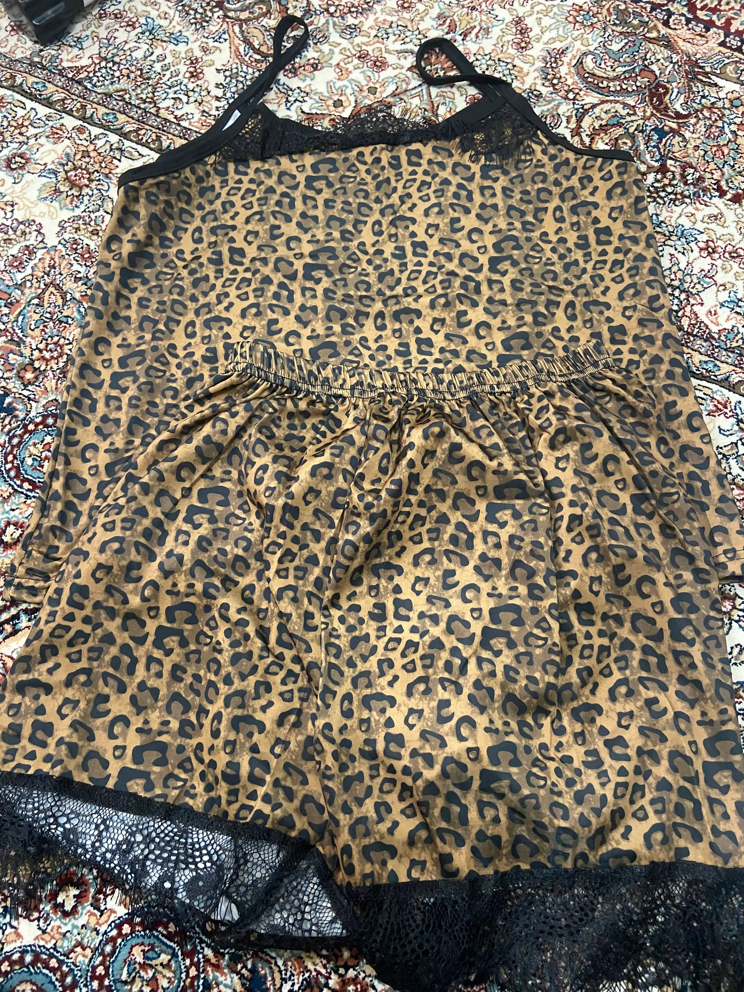 Ayollar pijama komplekt, uy uchun 4 tasi 1 da
