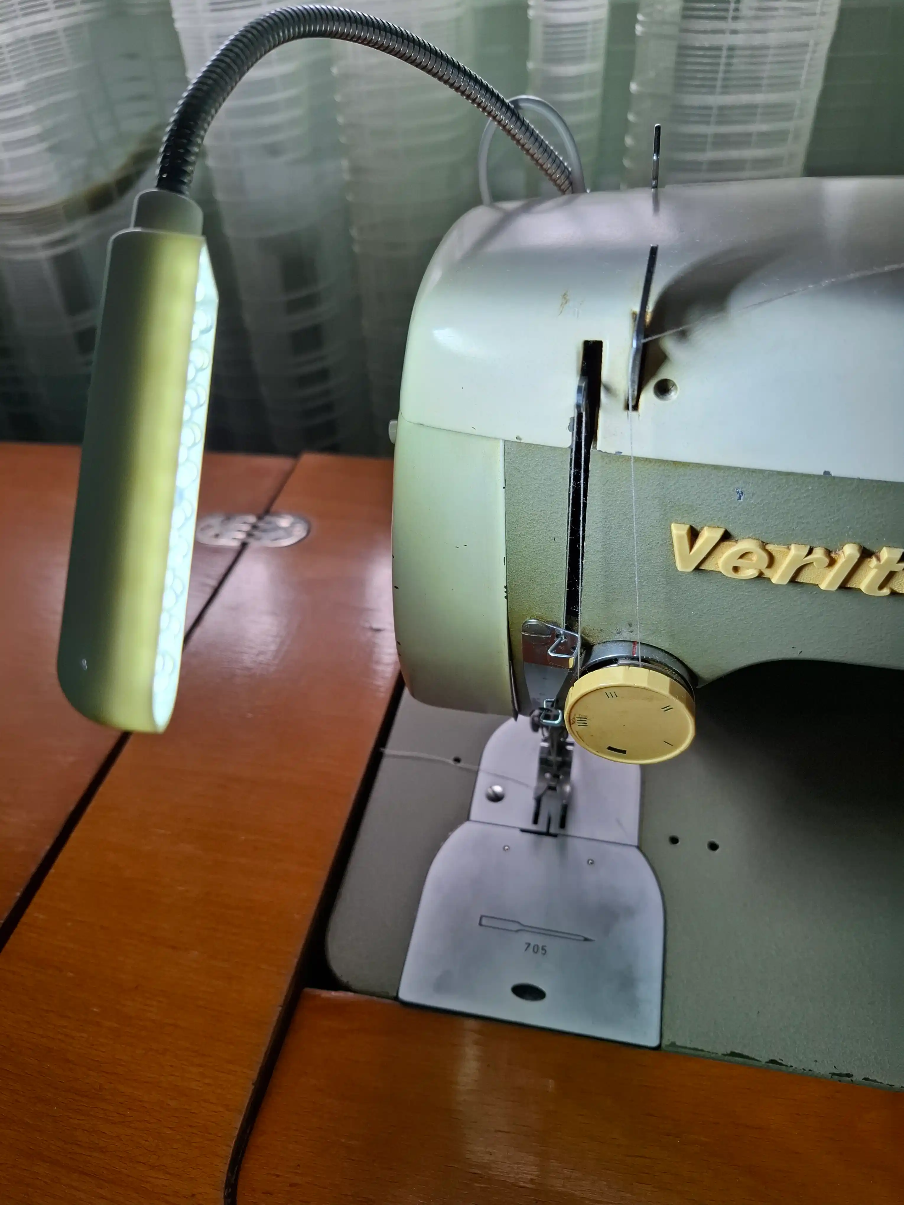 Magnit LED yoritish moslamasi vilkasi bilan podsvetka chiroq lampa svet tikuv tikish uchun