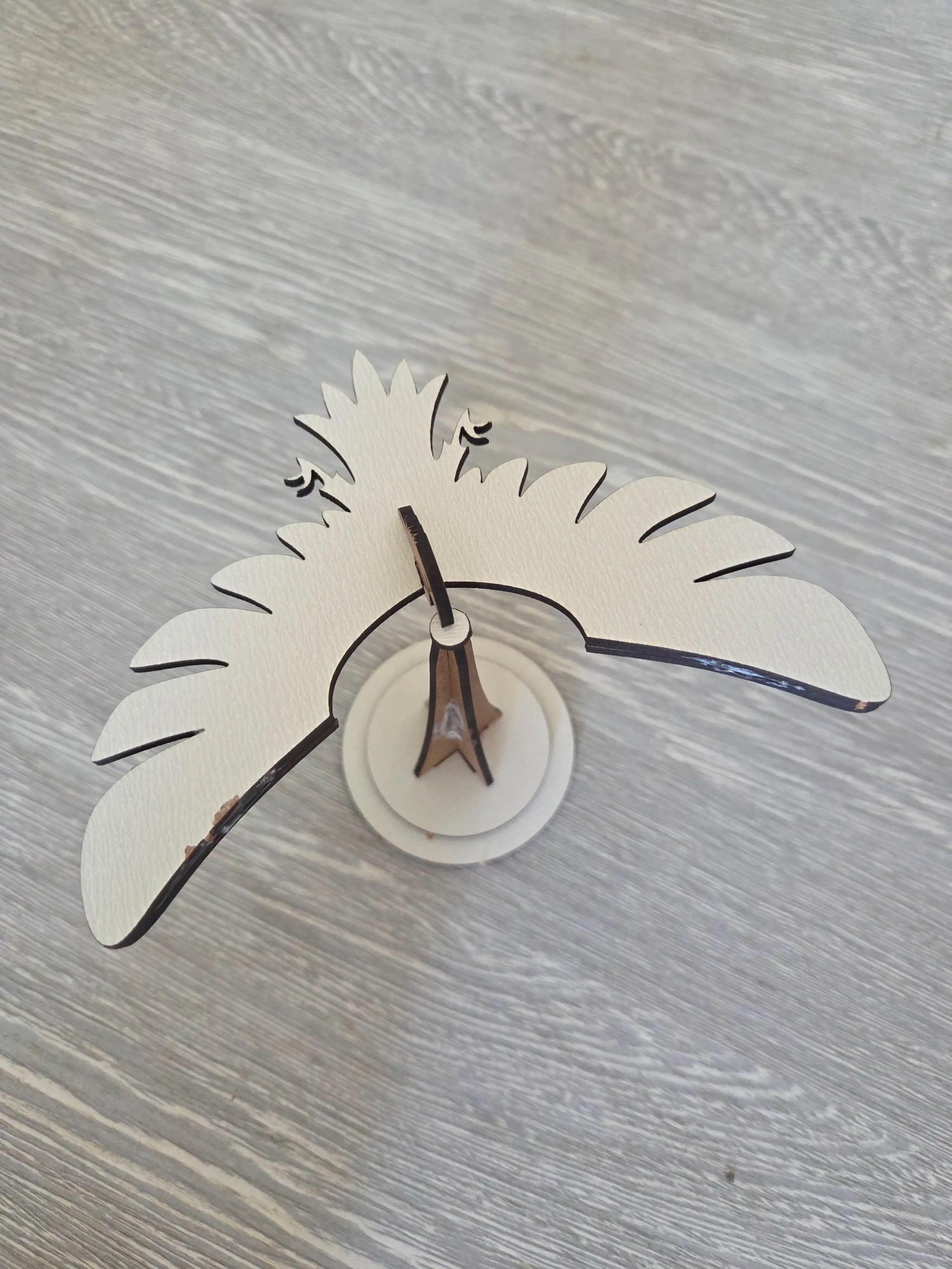 Muvozanatda turuvchi qush (DIY konstruktor)
