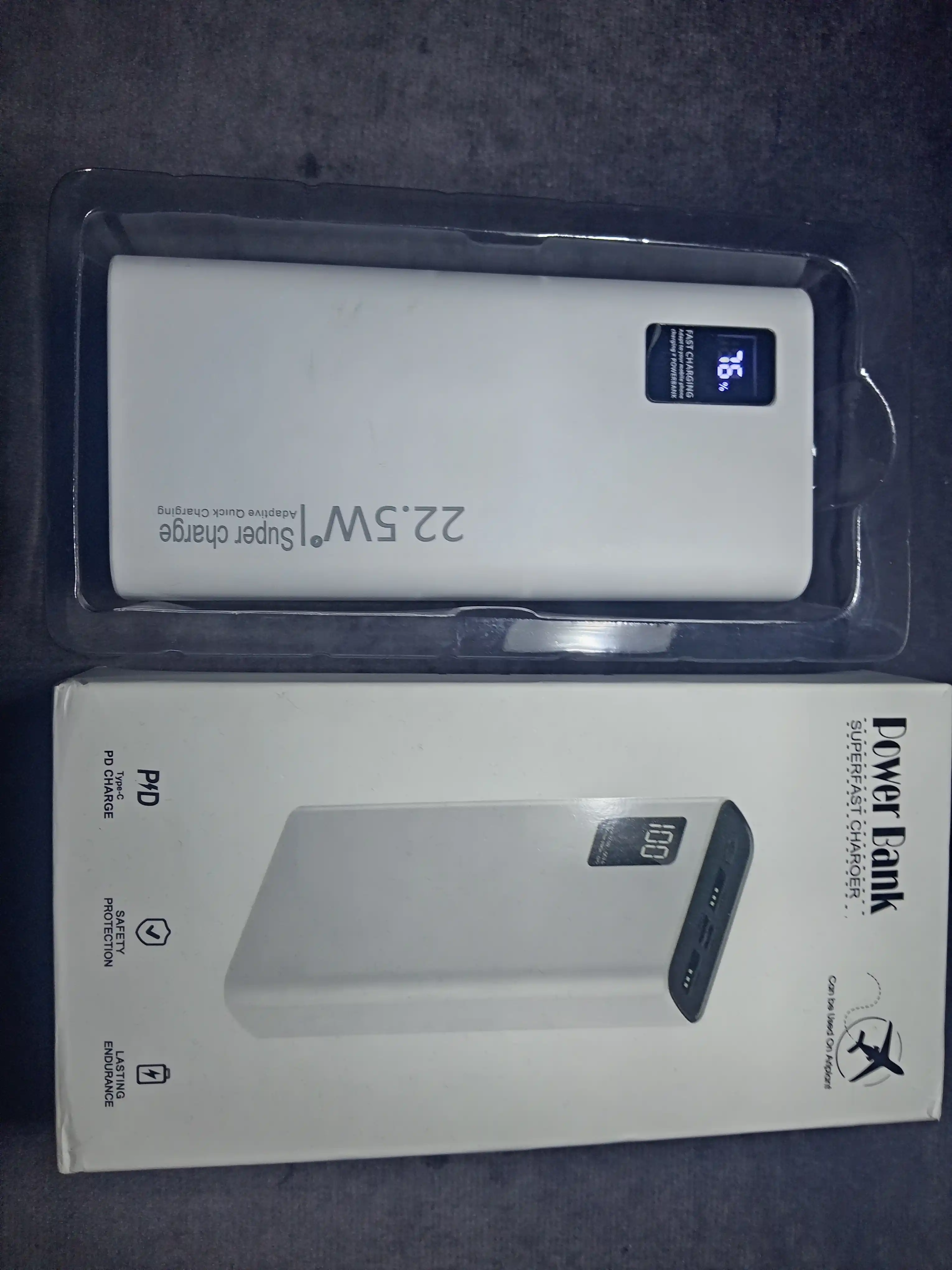 Внешний аккумулятор 20 000 mA/h 22.5 W c быстрой зарядкой