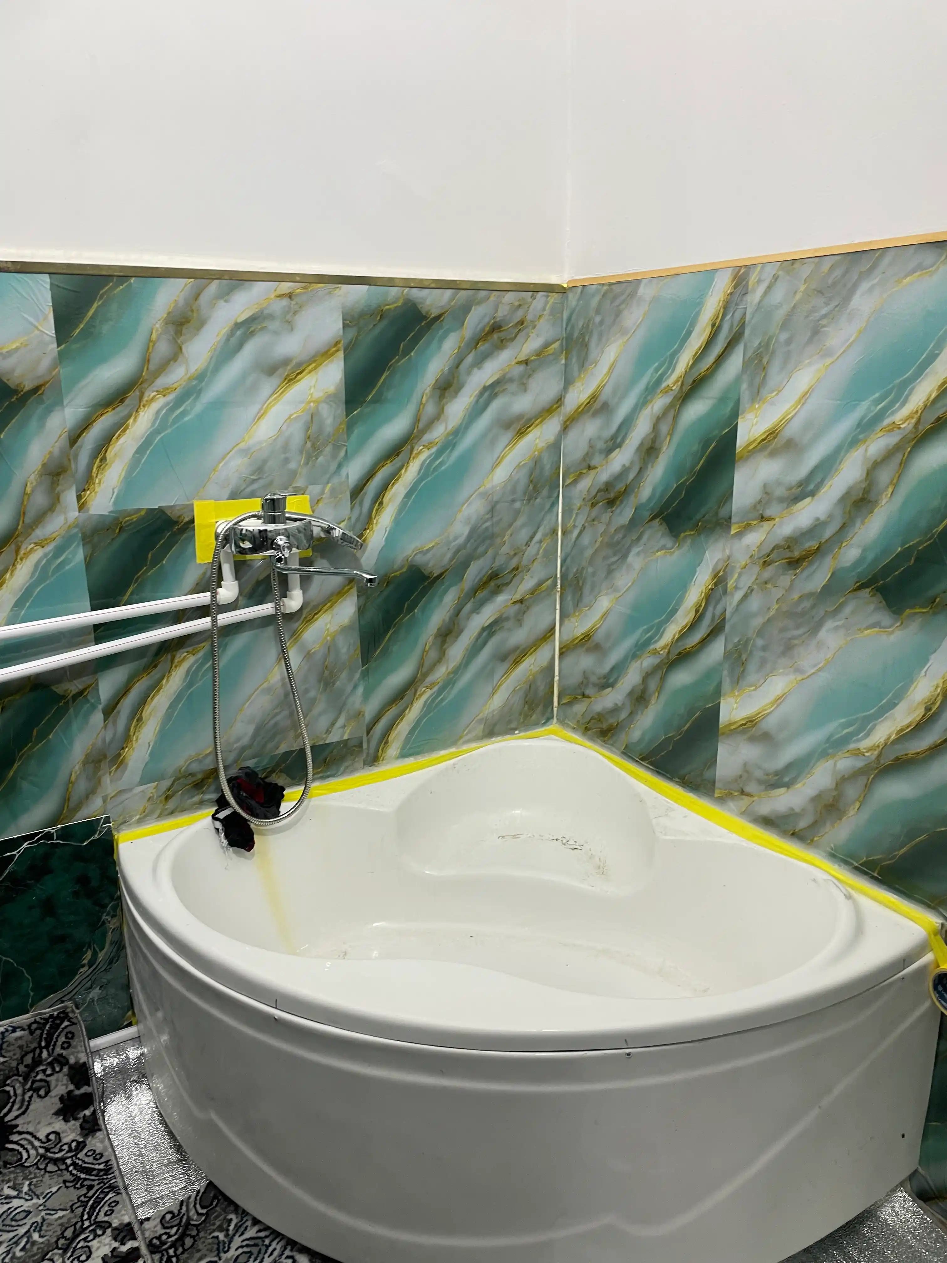Mebel va devor uchun yopishqoq plyonka, suvga chidamli yopishqoq plyonkalar