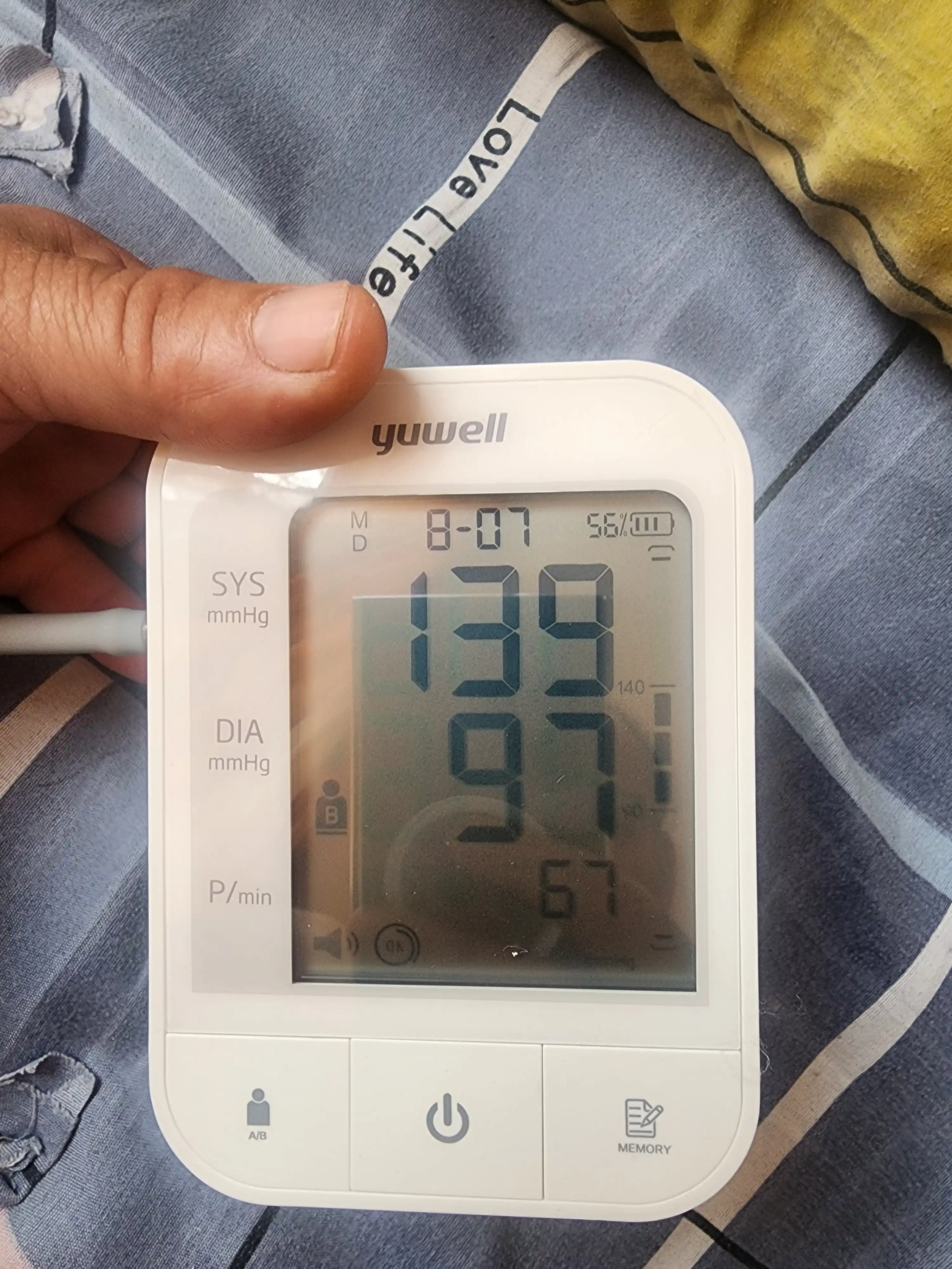 Yuwell 670 CR elektron qon bosimi o'lchagichi