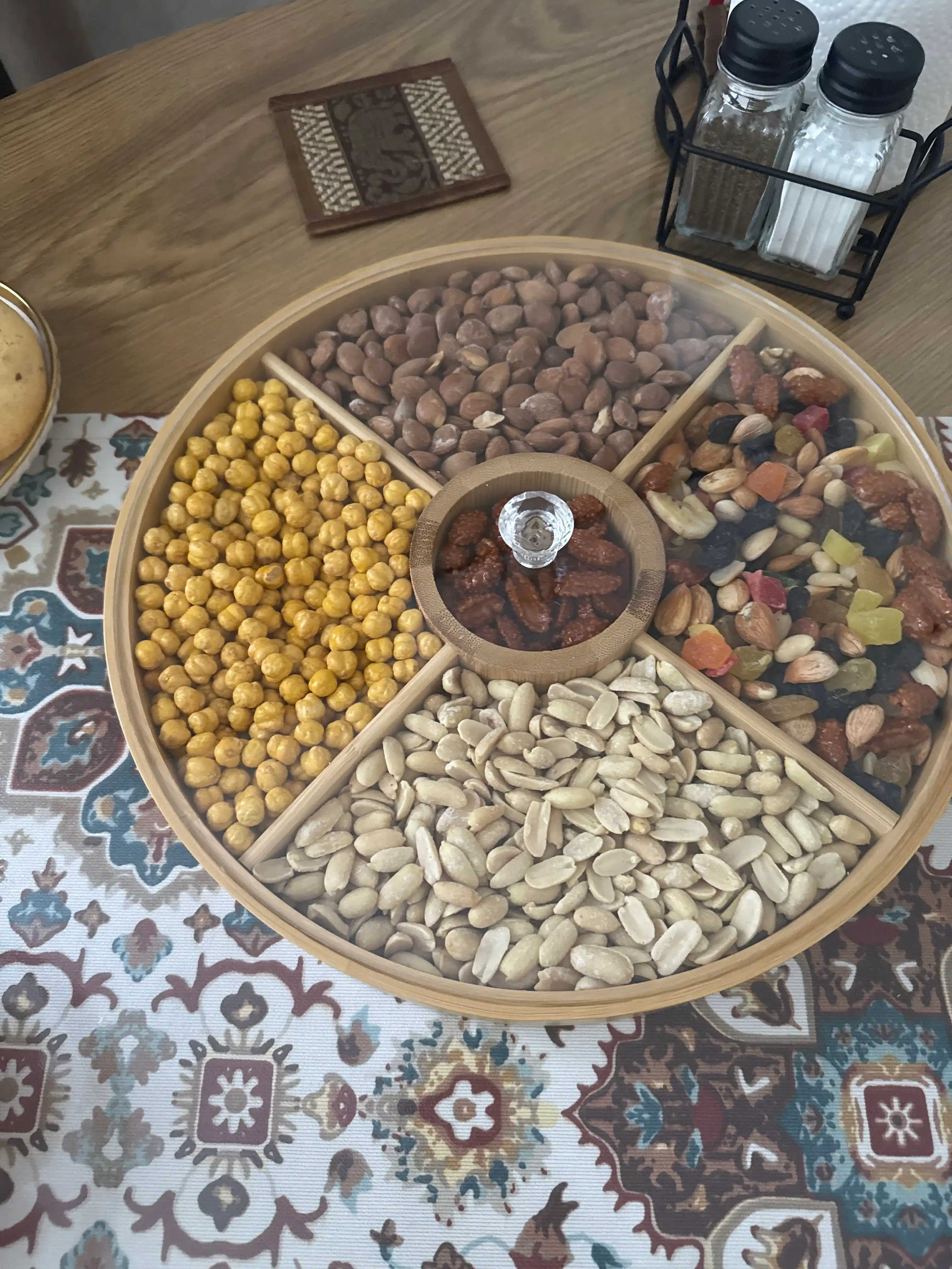 Menajnitsa, bambuk menajnitsa gazak va mevalar uchun bo‘limli lagan 30 sm