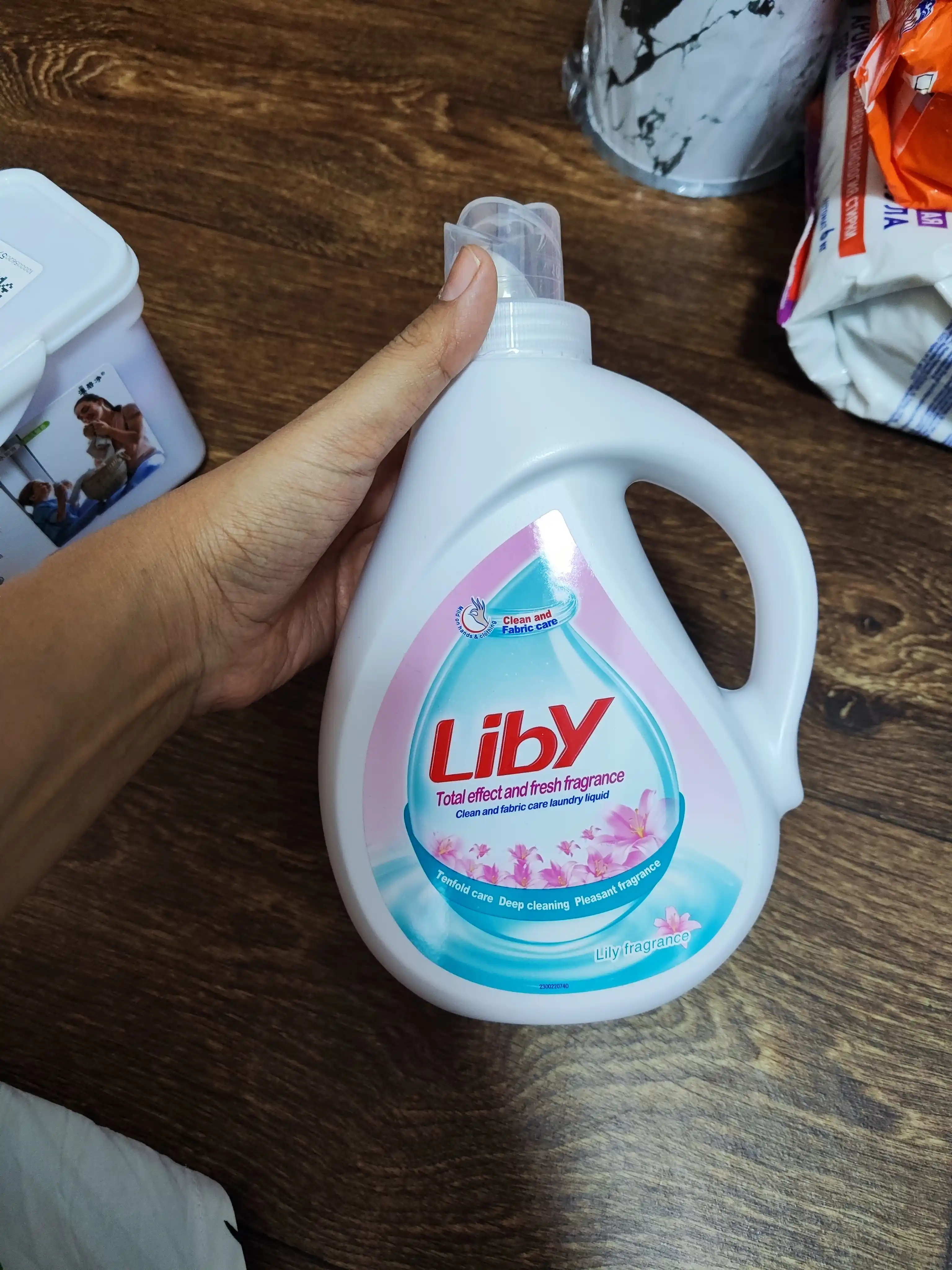 Liby kir yuvish uchun gel suyuqligi Yangi ifor Total effect, 3 litr